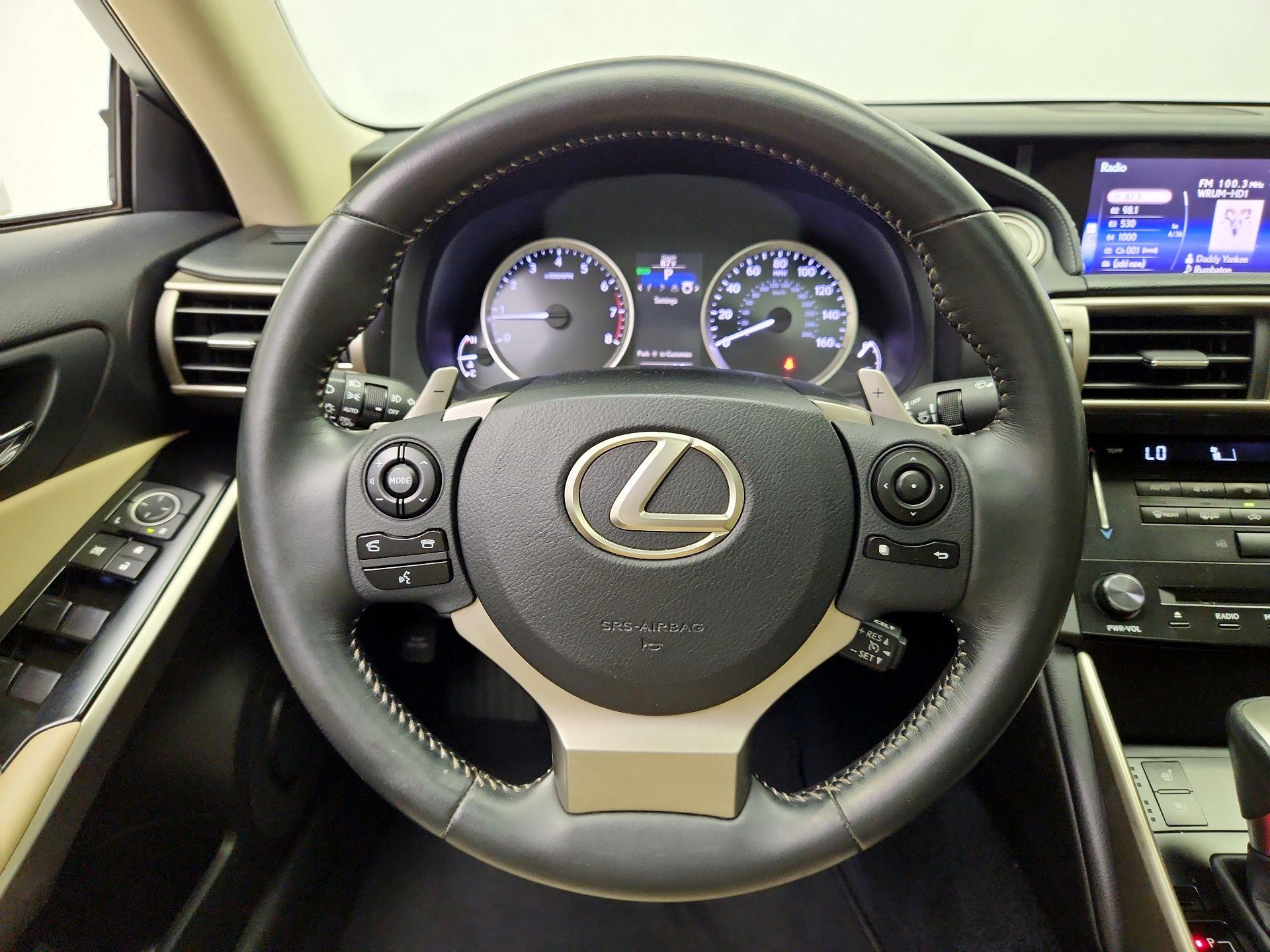 Thumbnail: 2014 Lexus IS - 10