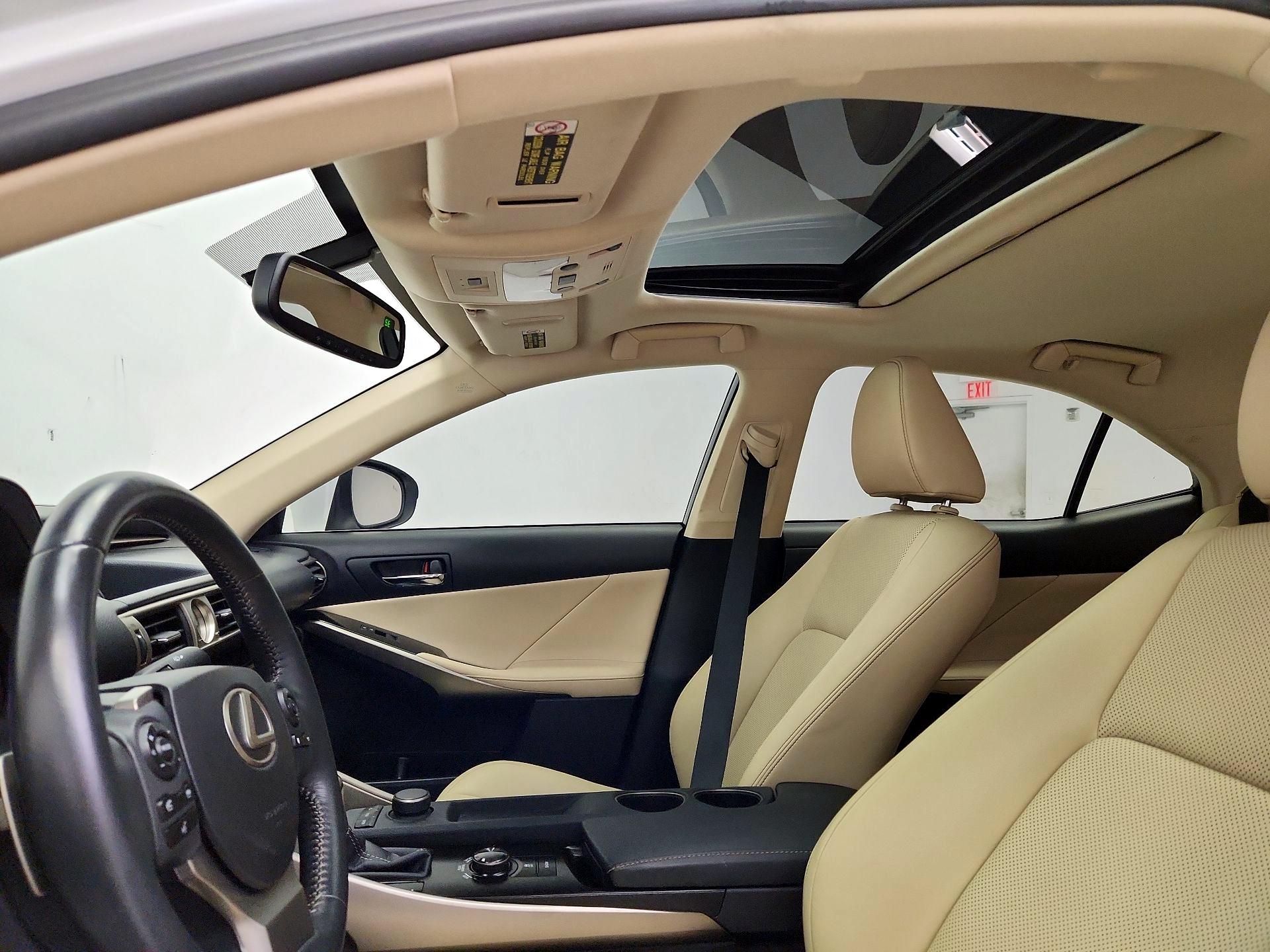 Thumbnail: 2014 Lexus IS - 19