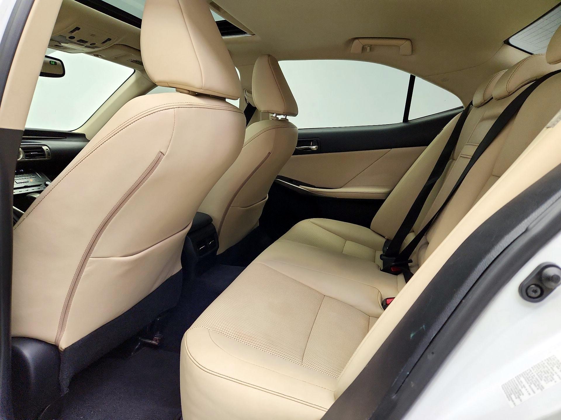 Thumbnail: 2014 Lexus IS - 20