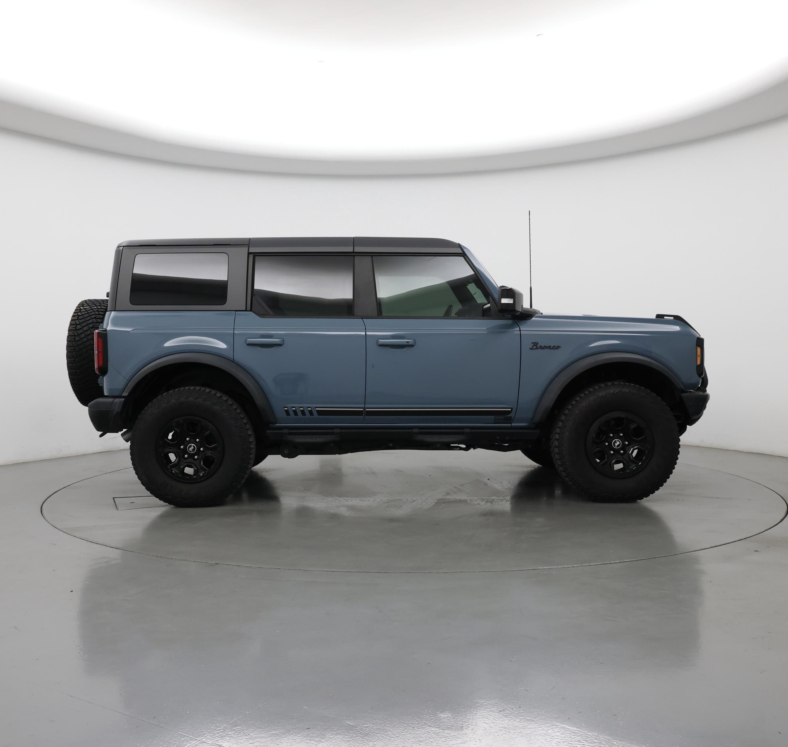Thumbnail: 2021 Ford Bronco - 7