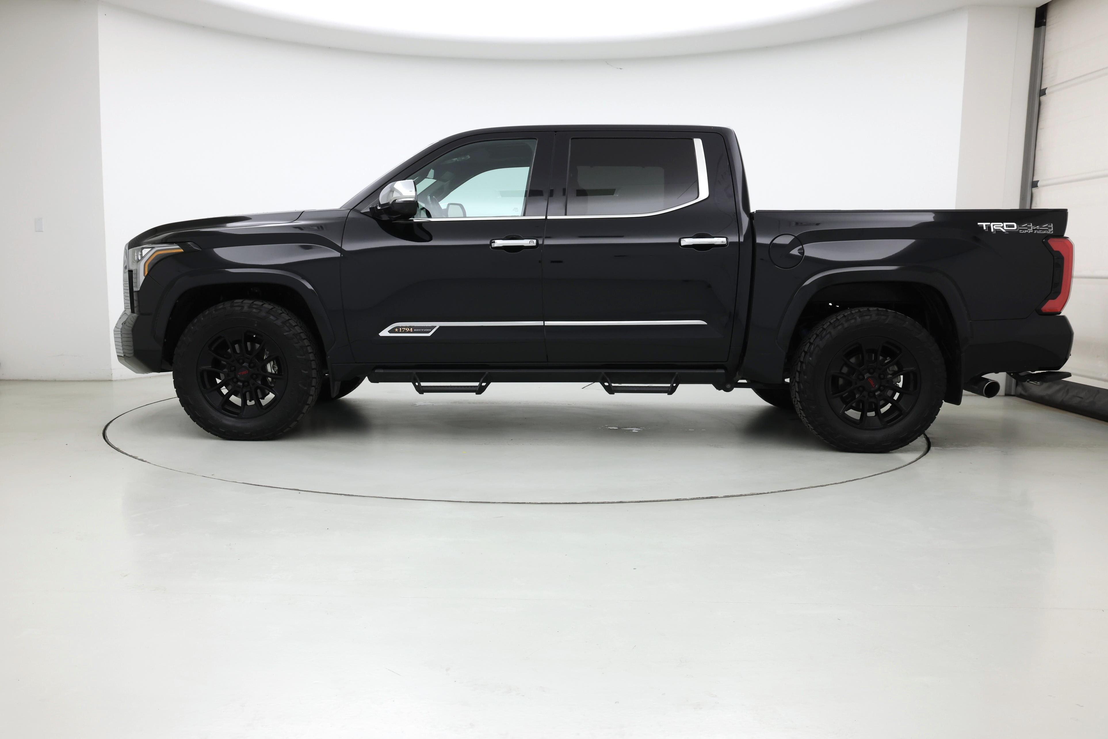 Thumbnail: 2024 Toyota Tundra - 3