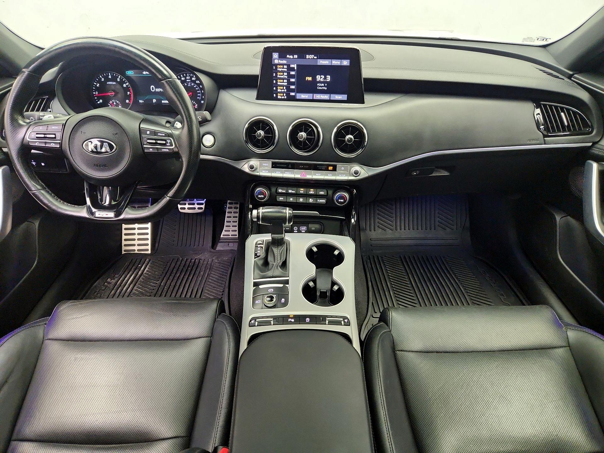 Thumbnail: 2018 Kia Stinger - 9