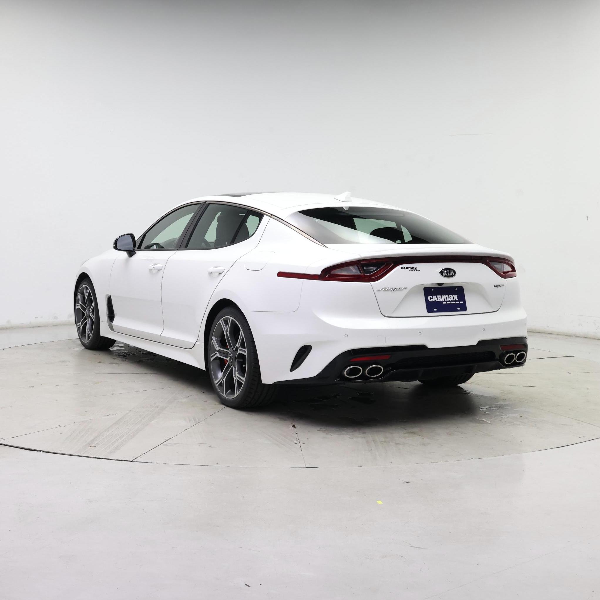 Thumbnail: 2018 Kia Stinger - 2