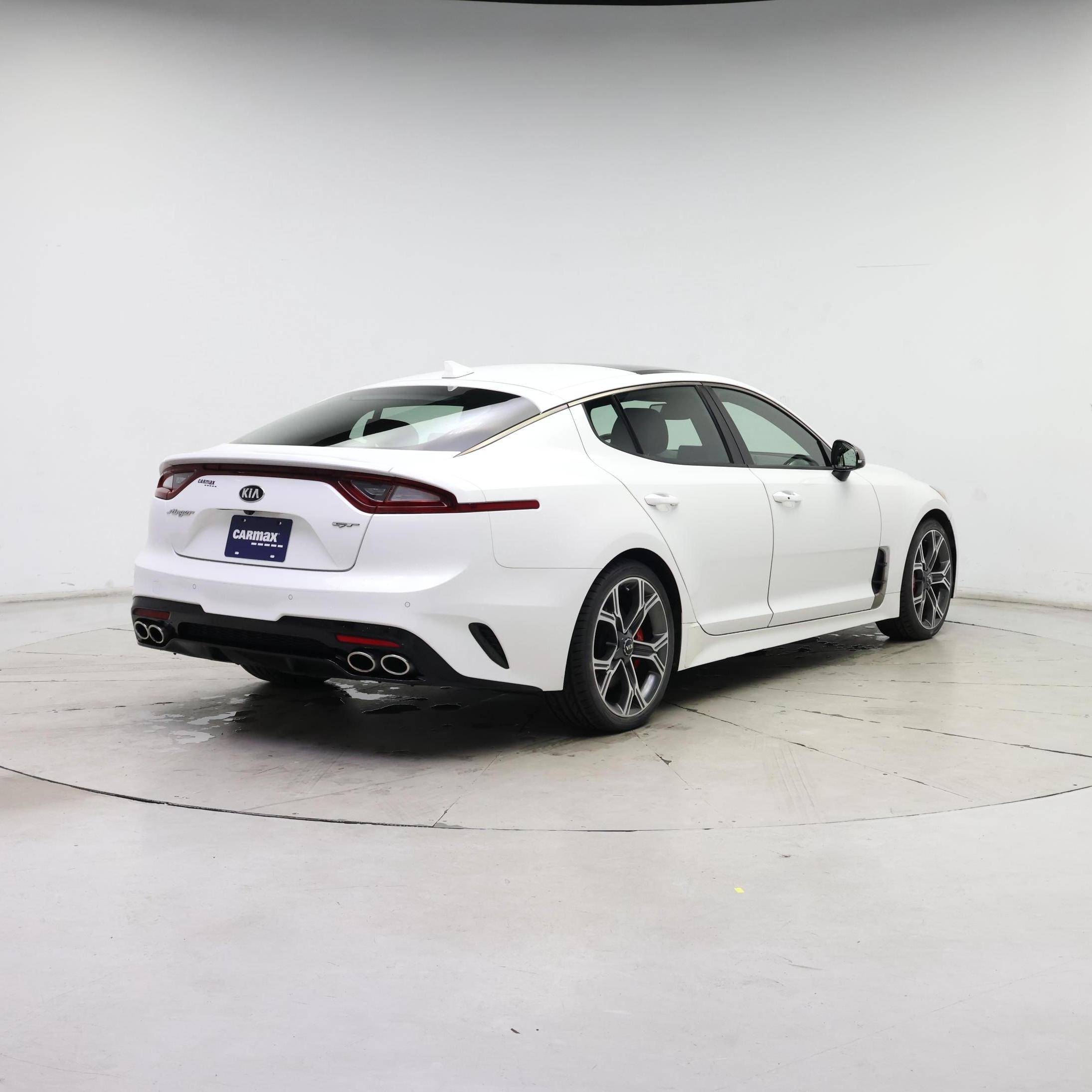 Thumbnail: 2018 Kia Stinger - 8