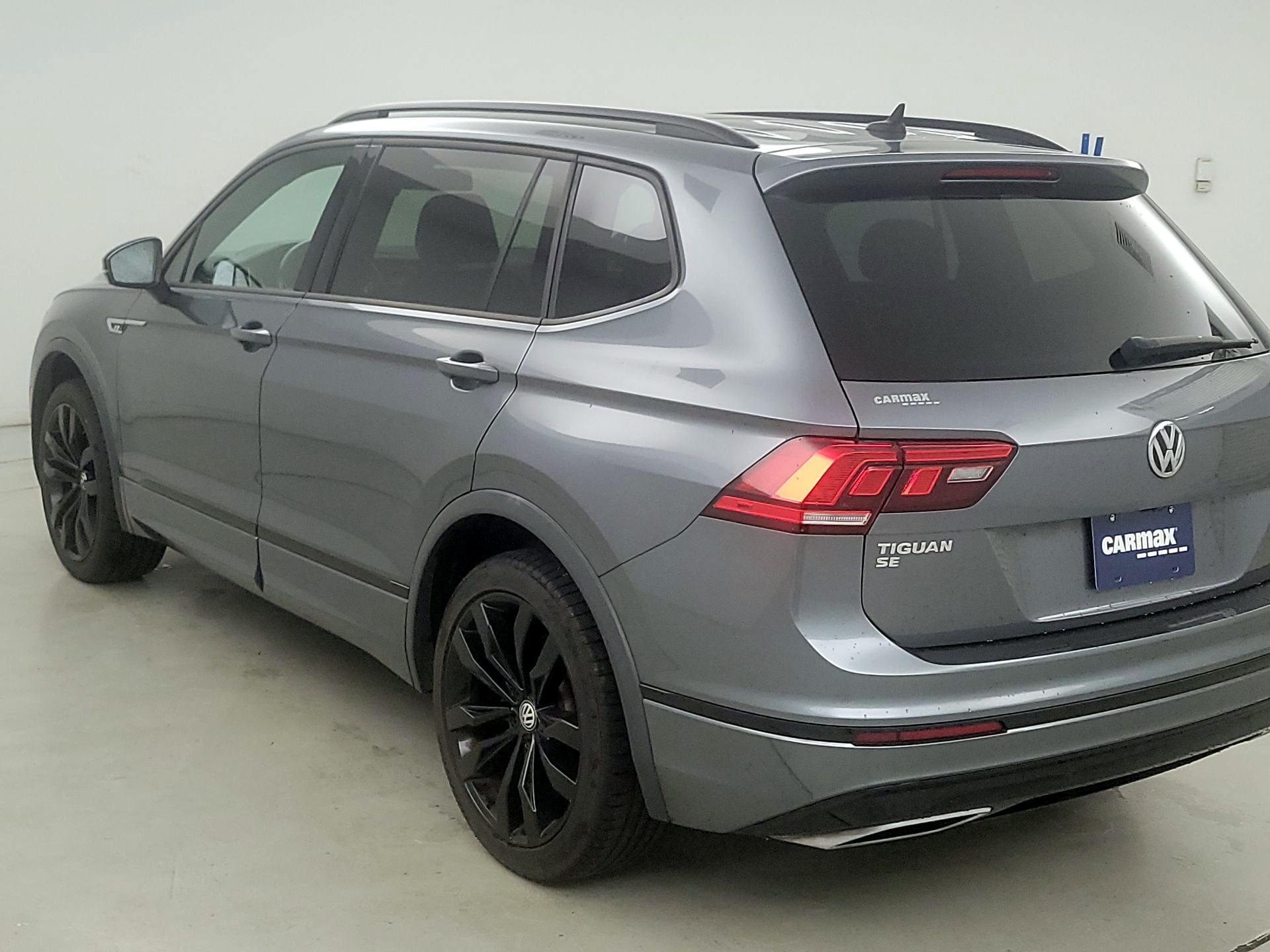 Thumbnail: 2021 Volkswagen Tiguan - 7