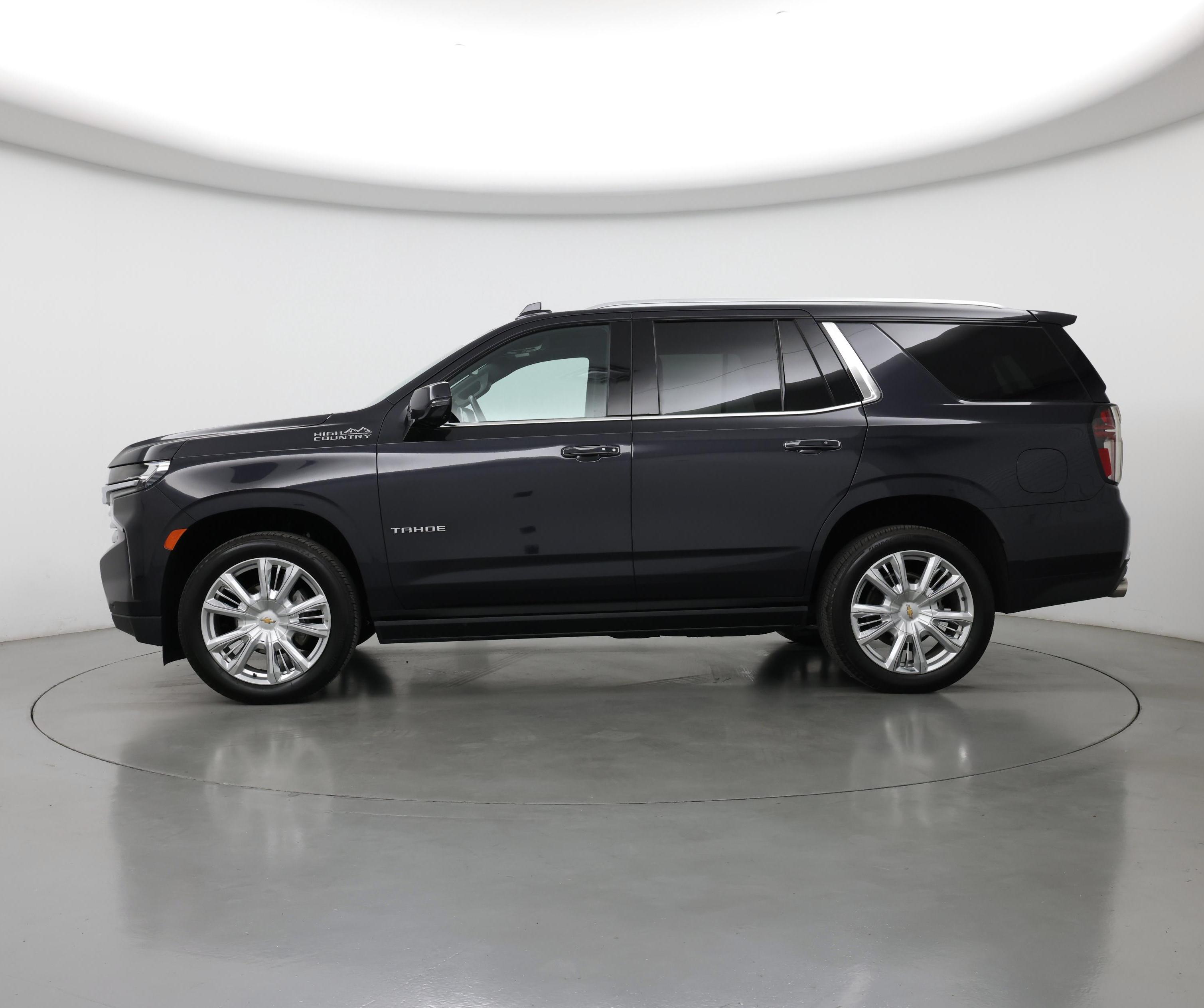 Thumbnail: 2022 Chevrolet Tahoe - 3