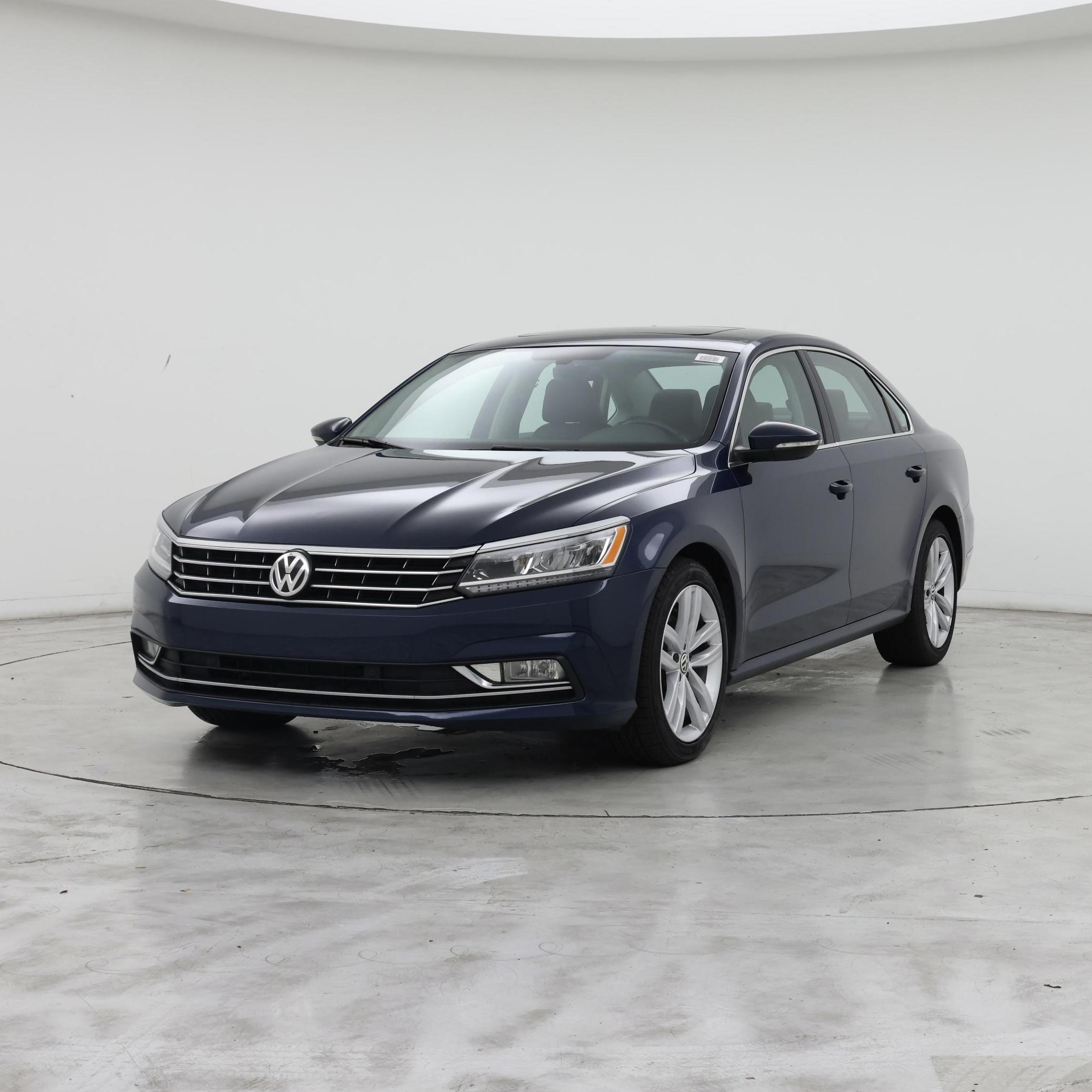 Thumbnail: 2018 Volkswagen Passat - 4