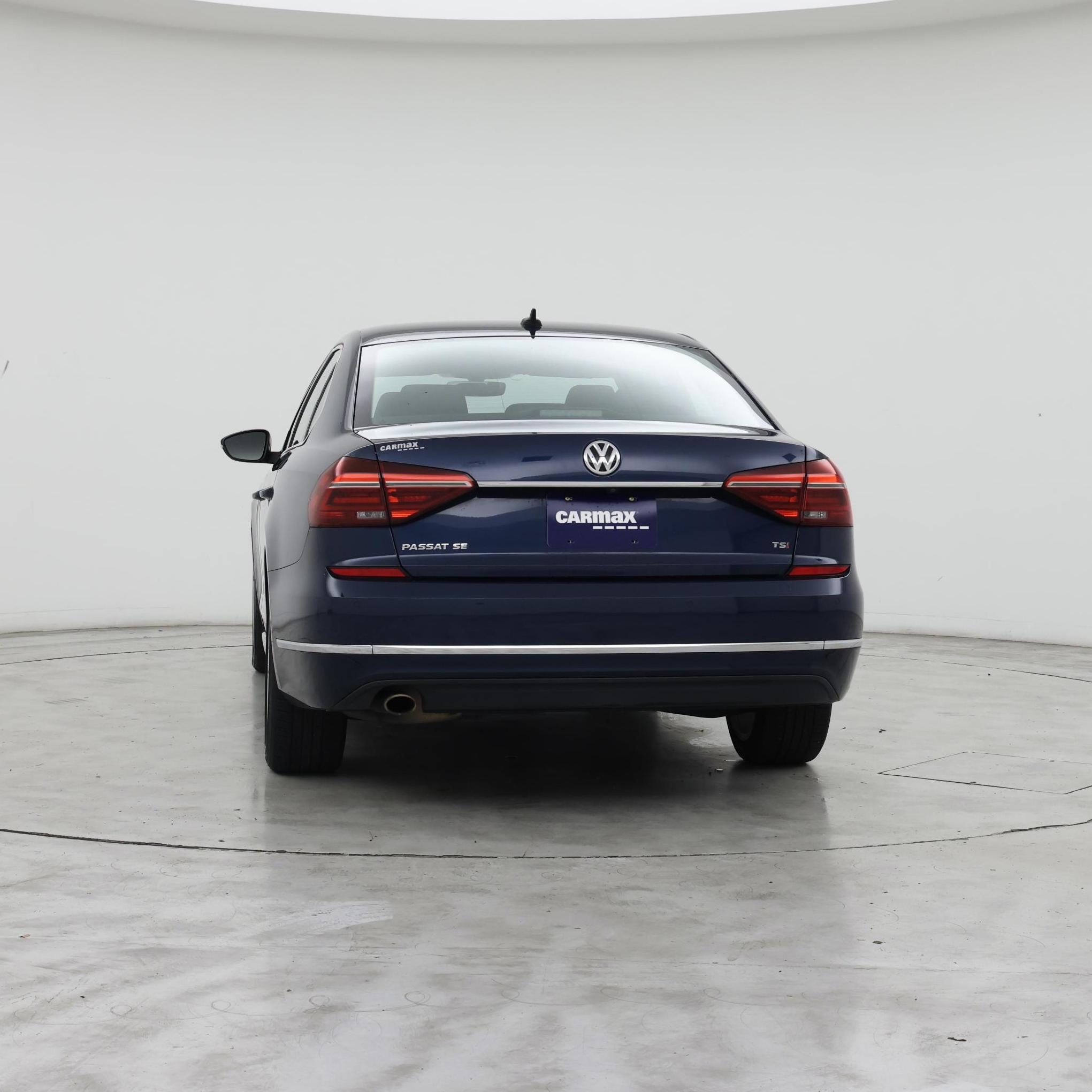 Thumbnail: 2018 Volkswagen Passat - 6