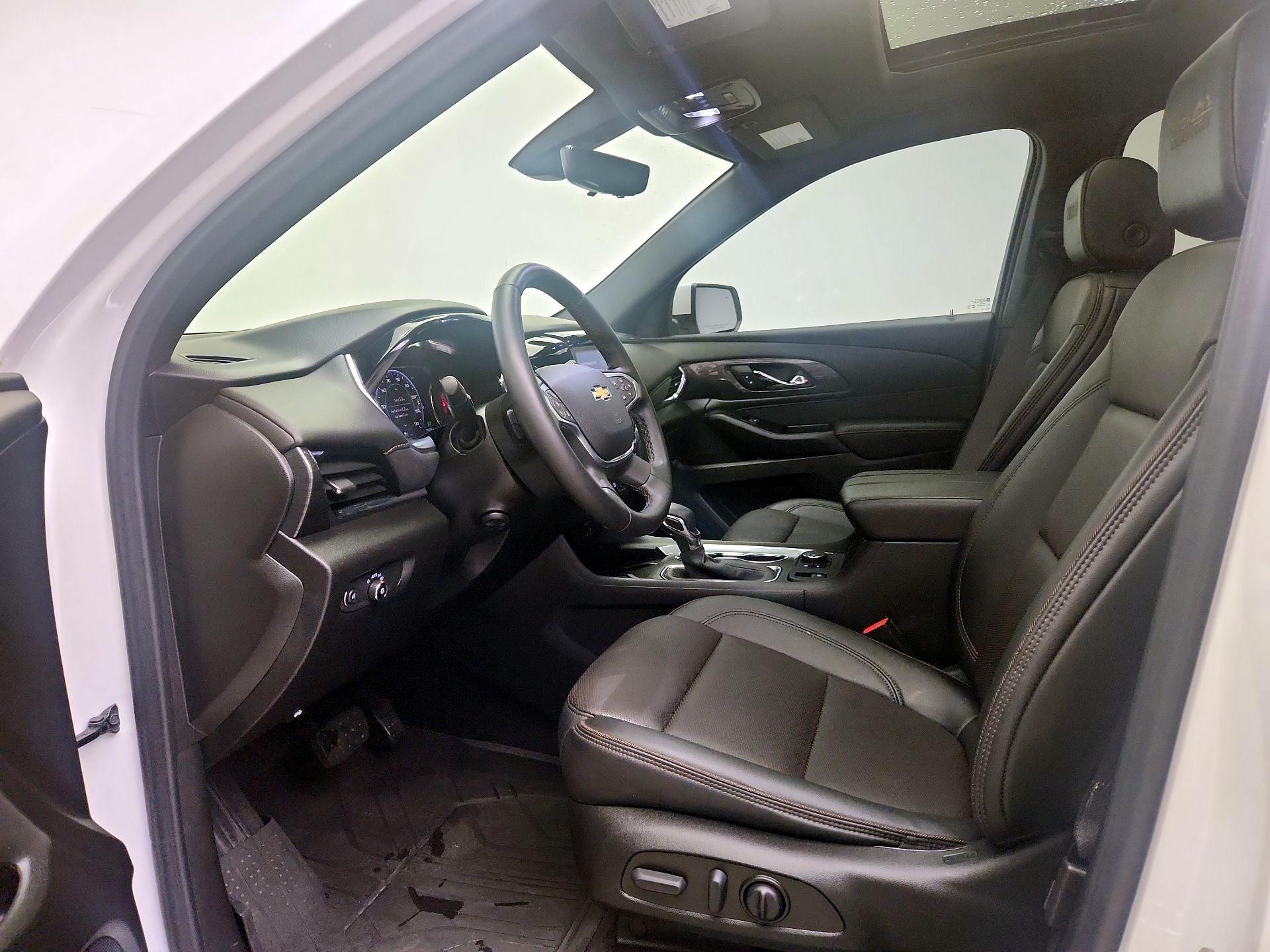 Thumbnail: 2023 Chevrolet Traverse - 11