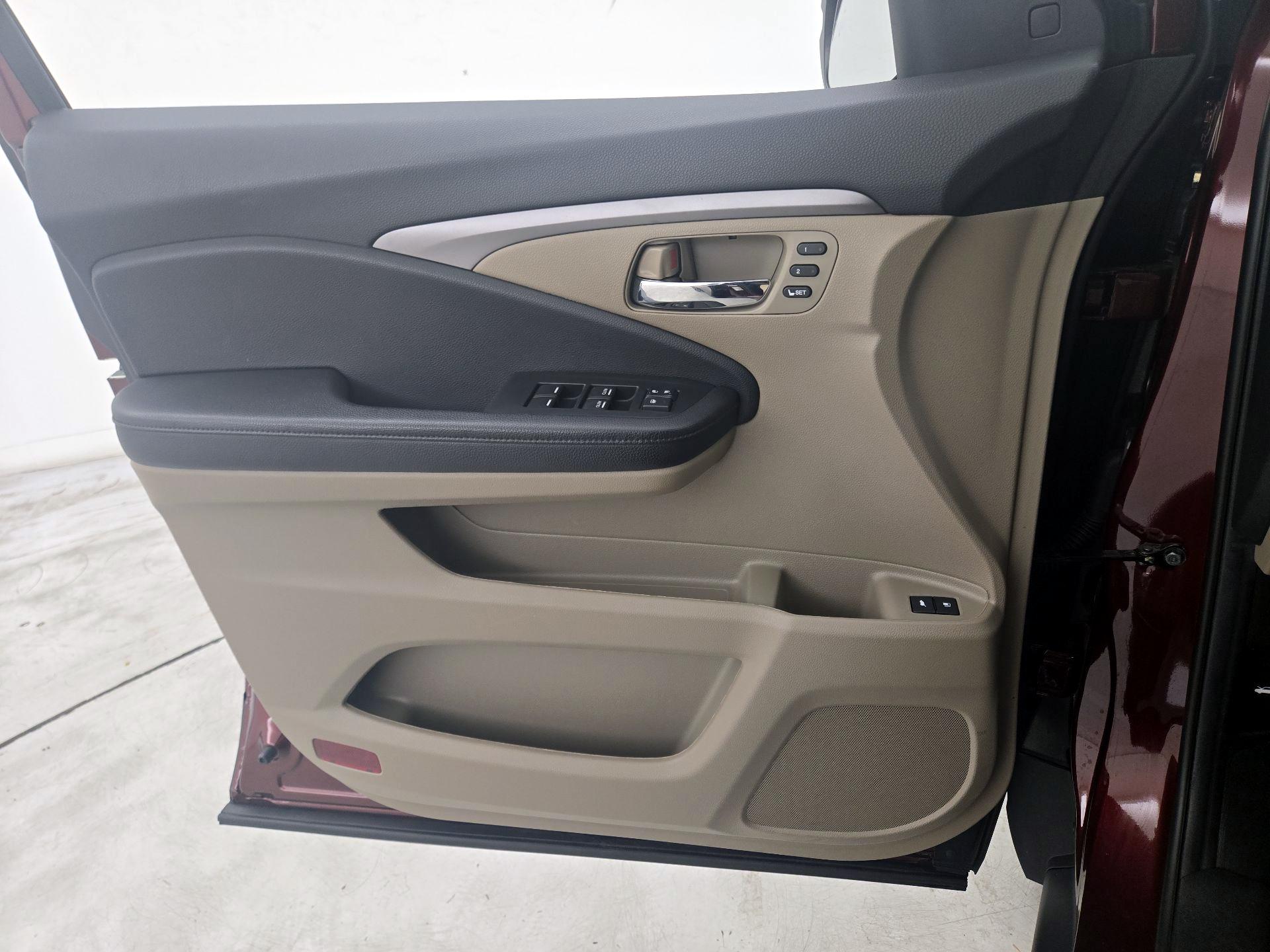 Thumbnail: 2022 Honda Pilot - 12