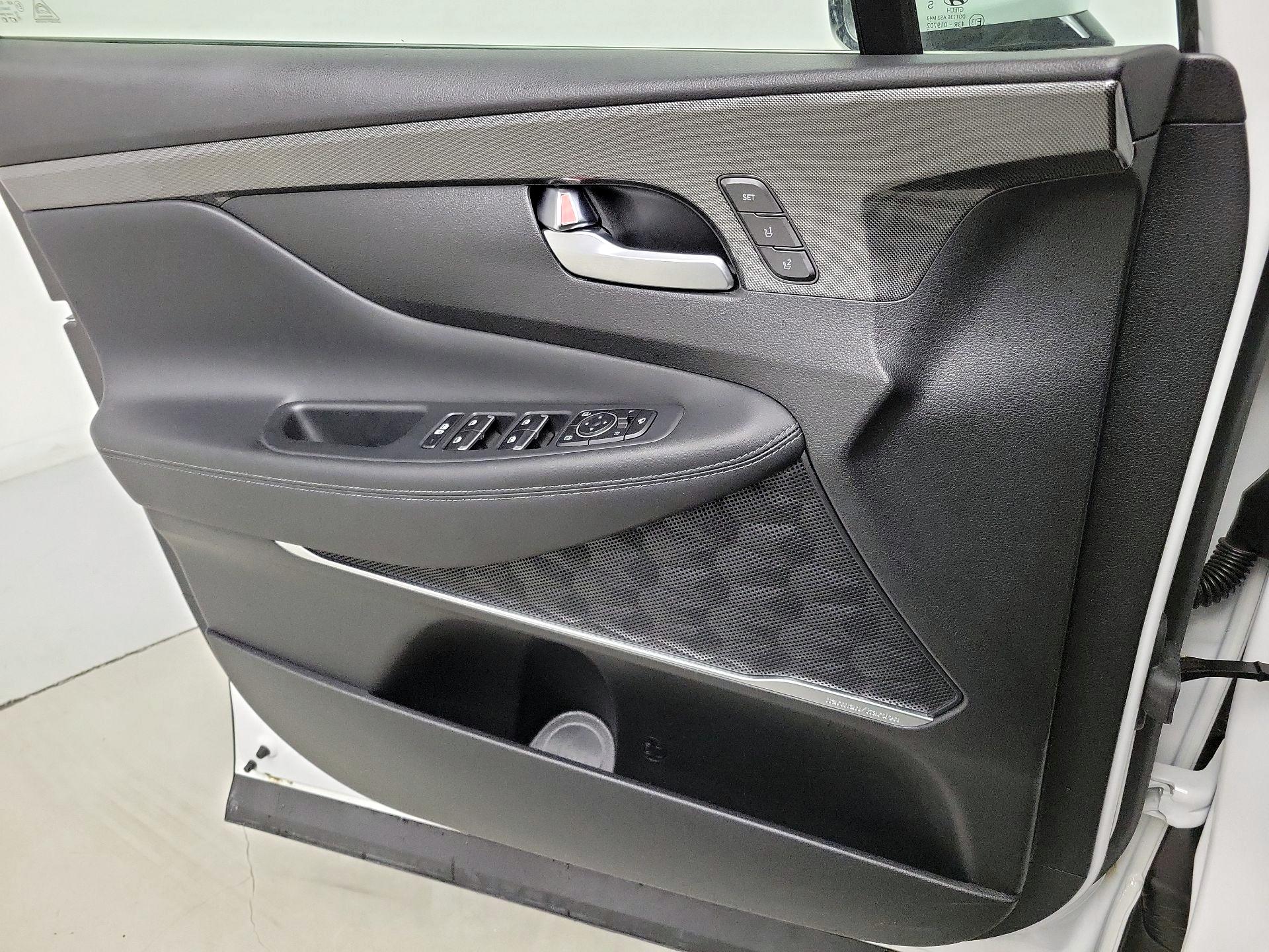 Thumbnail: 2023 Hyundai Santa Fe - 12