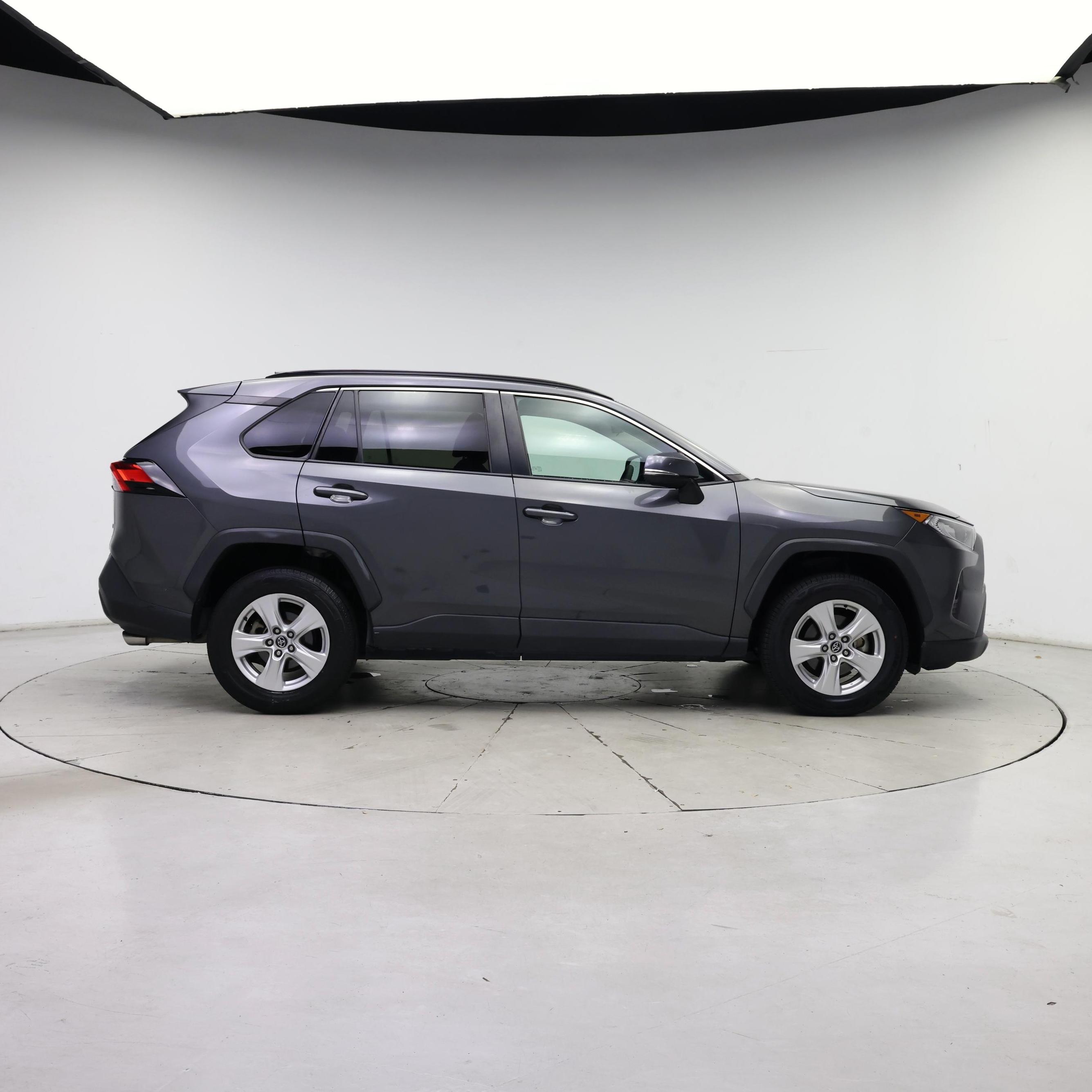 Thumbnail: 2021 Toyota RAV4 - 7