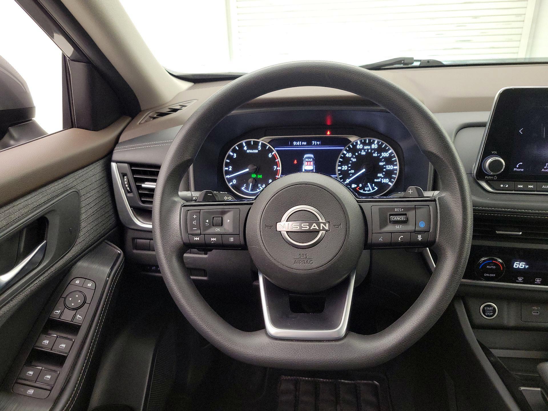Thumbnail: 2023 Nissan Rogue - 10