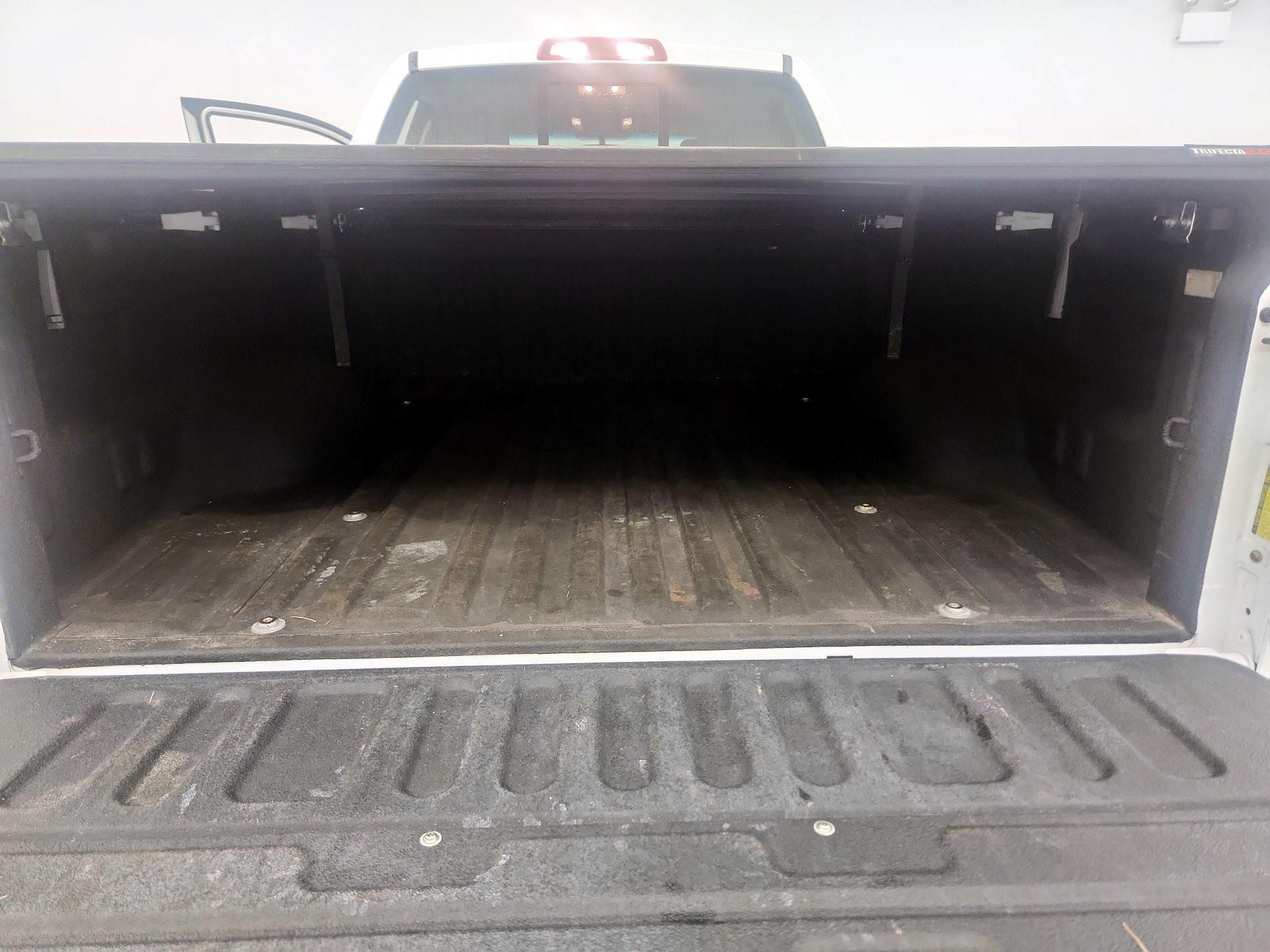 Thumbnail: 2013 Toyota Tundra - 20
