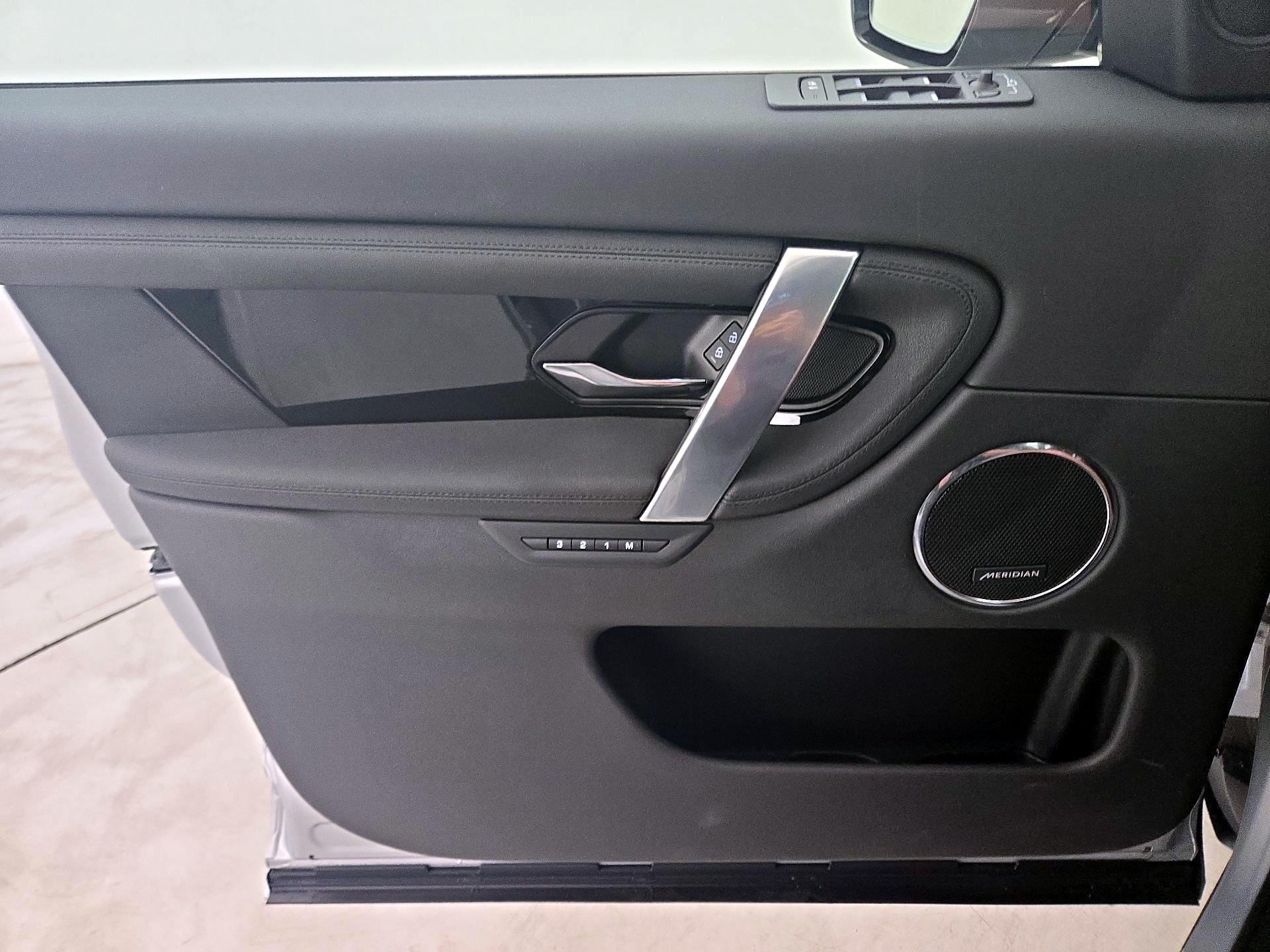 Thumbnail: 2024 Land Rover Discovery Sport - 12