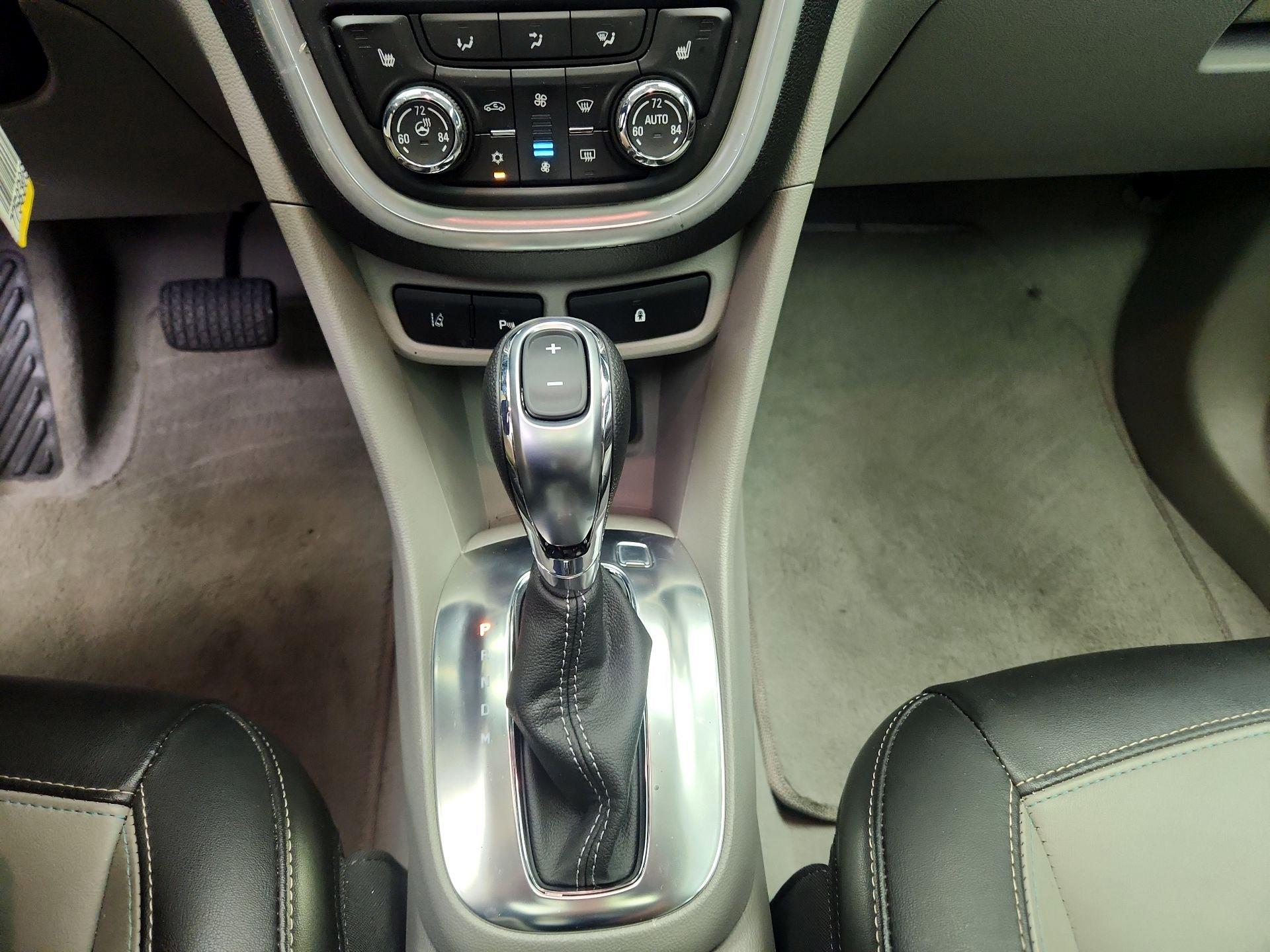 Thumbnail: 2014 Buick Encore - 17