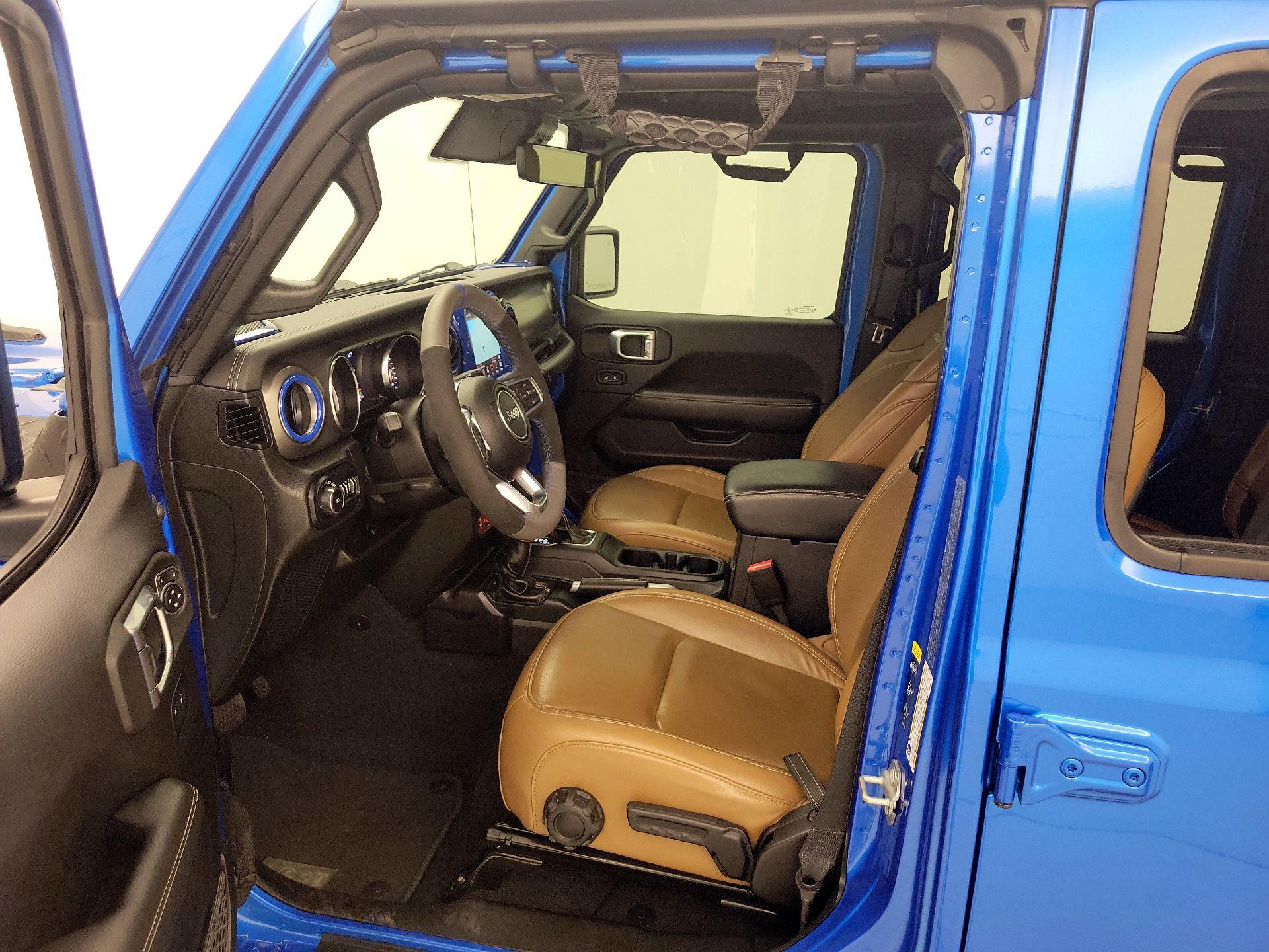 Thumbnail: 2022 Jeep Wrangler - 11