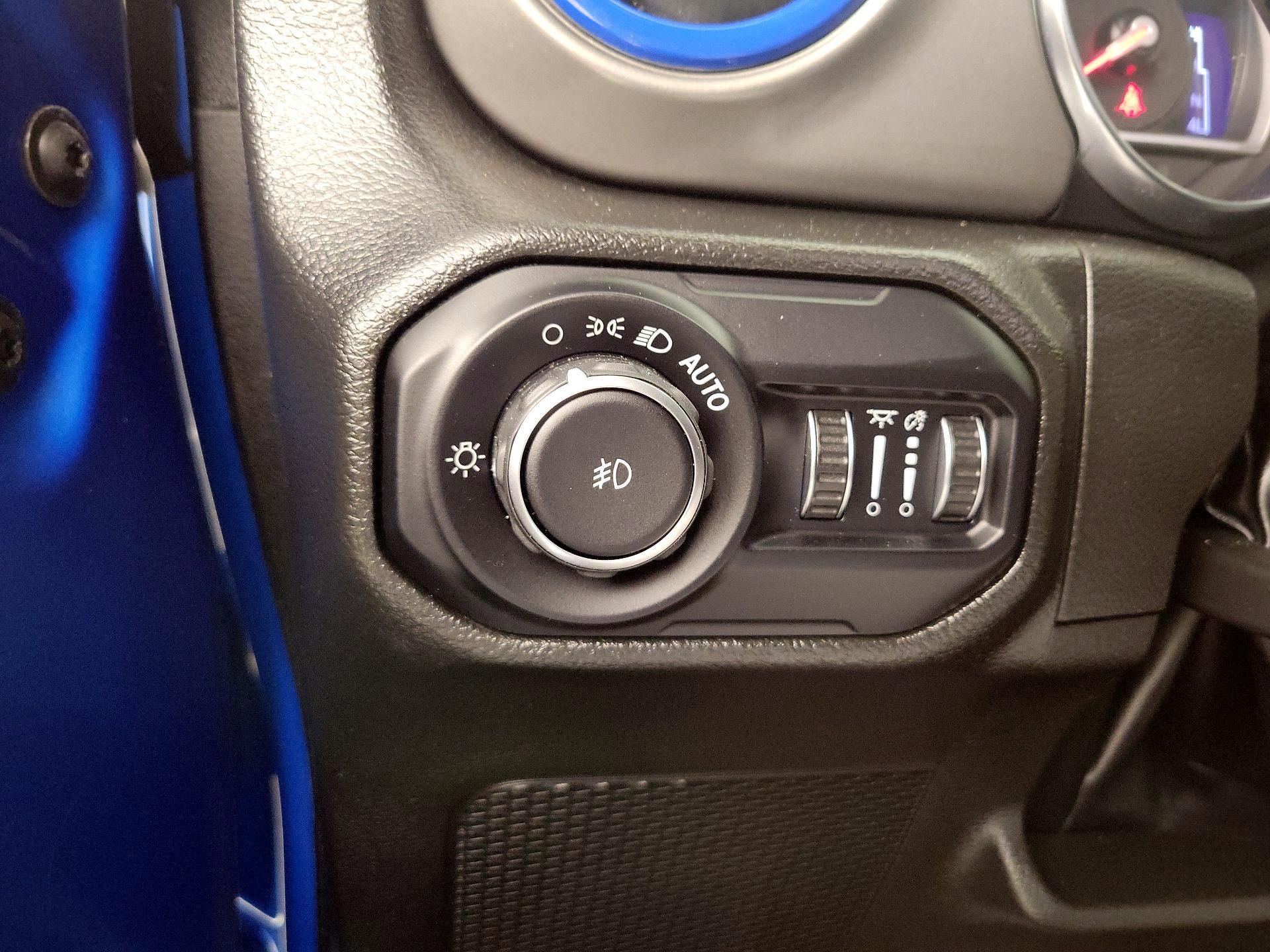 Thumbnail: 2022 Jeep Wrangler - 13