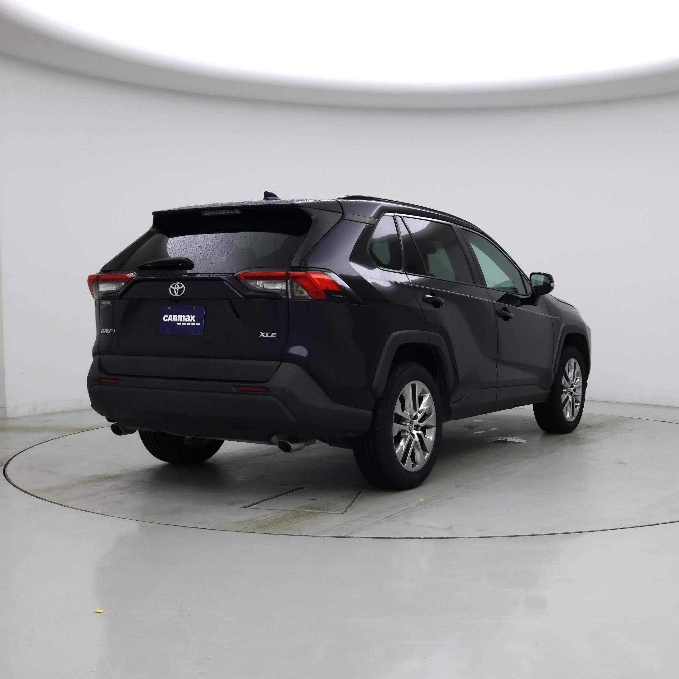 Thumbnail: 2020 Toyota RAV4 - 8