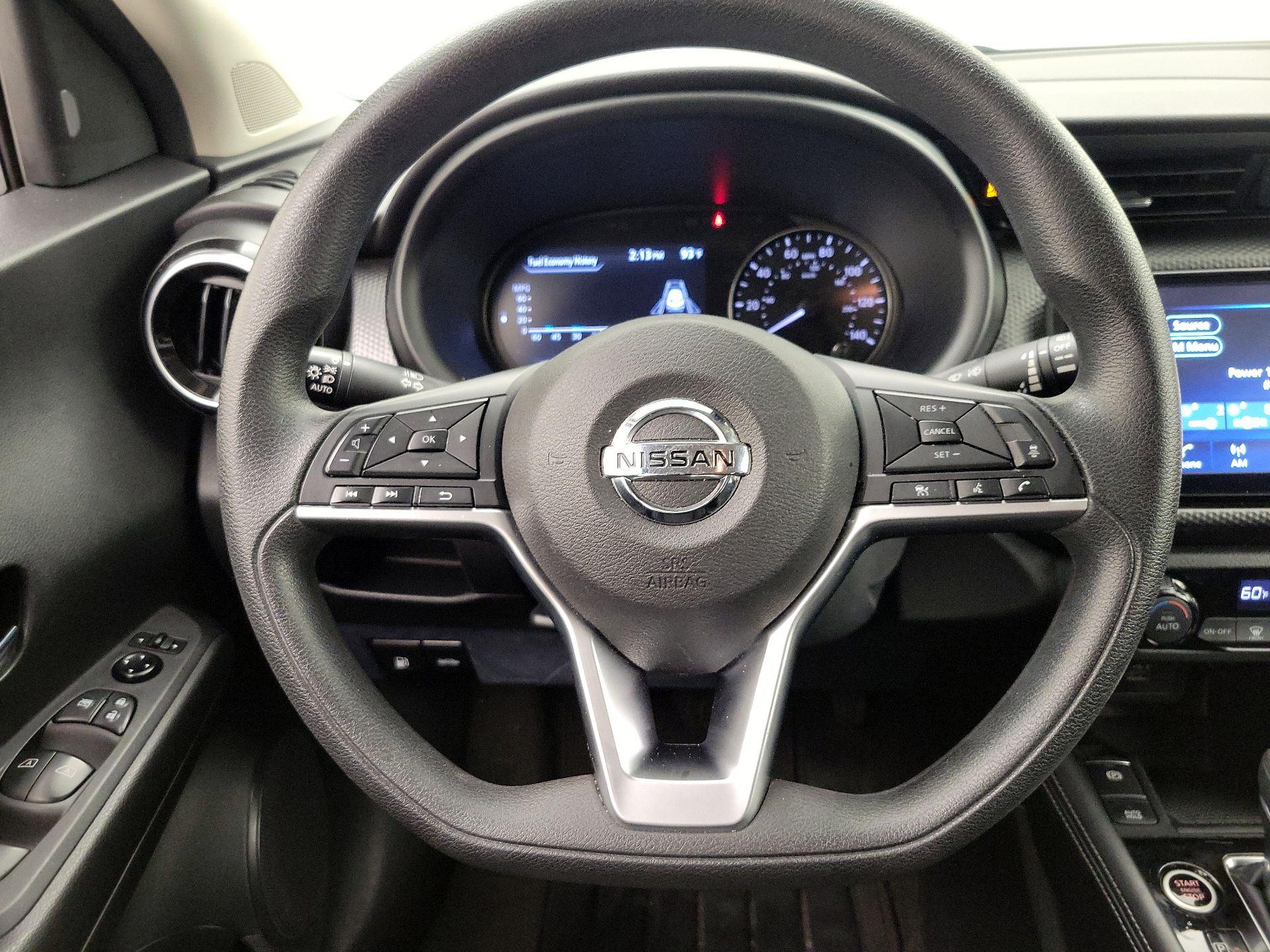 Thumbnail: 2021 Nissan Kicks - 10