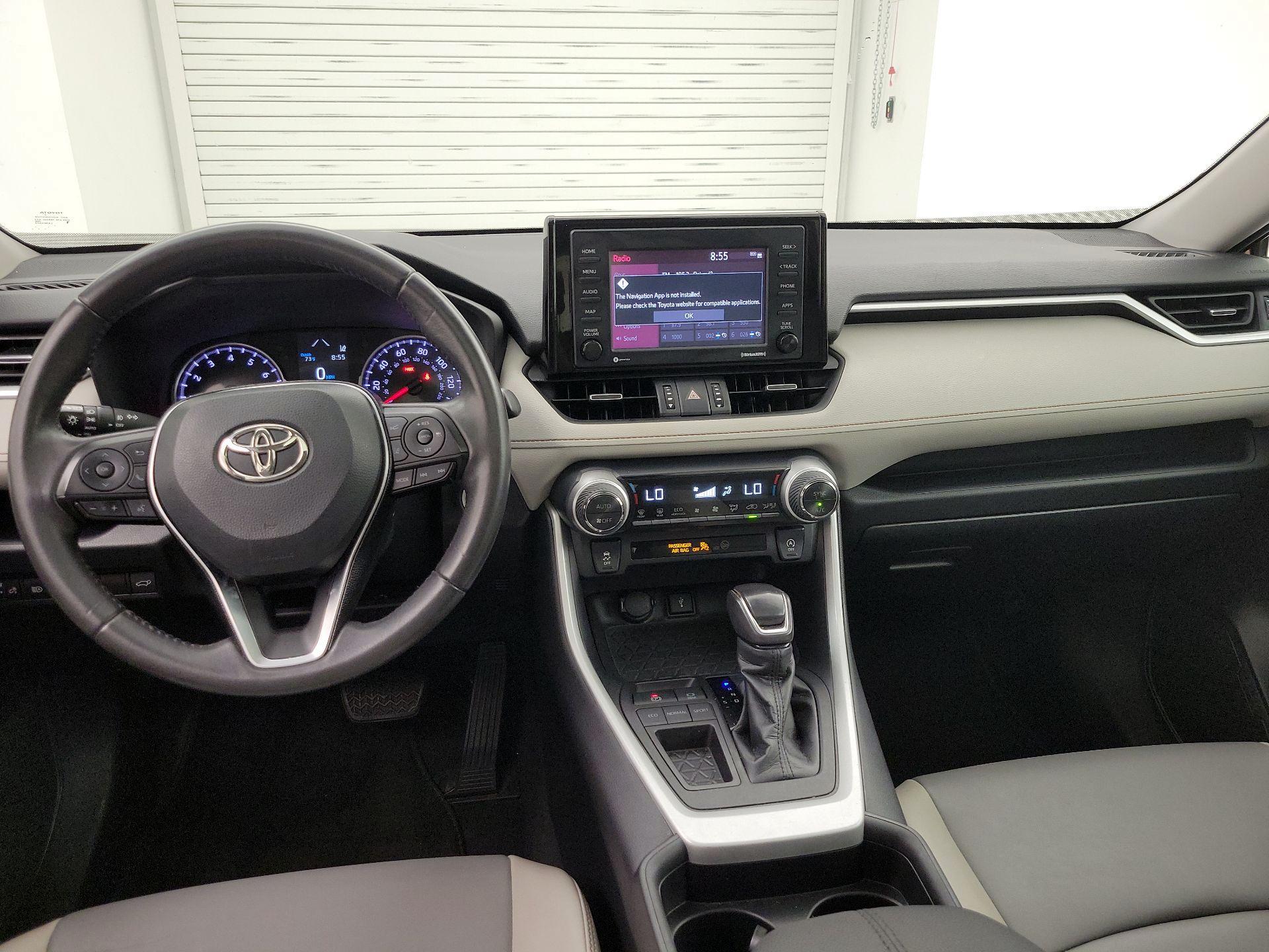 Thumbnail: 2021 Toyota RAV4 - 9