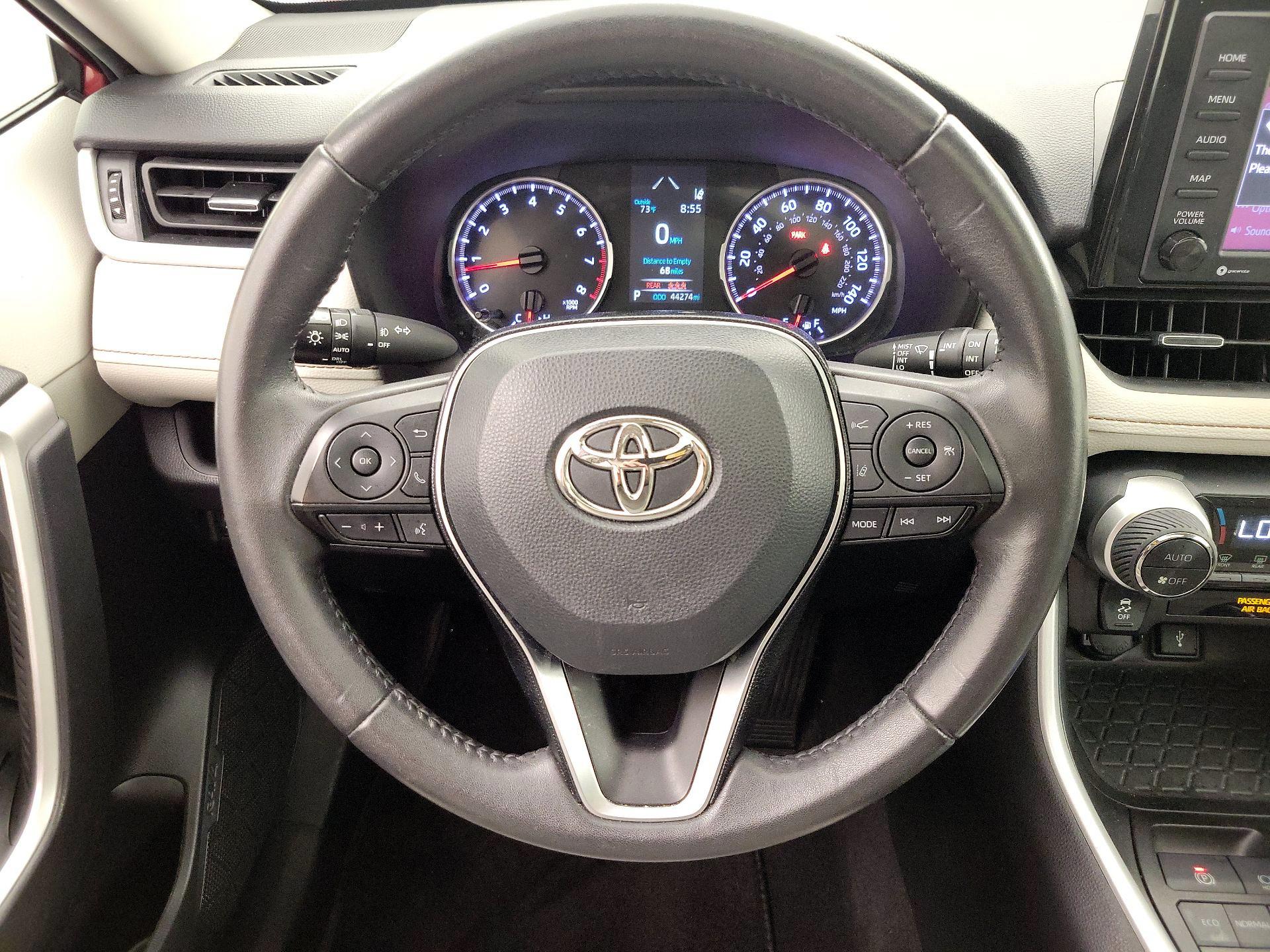 Thumbnail: 2021 Toyota RAV4 - 10