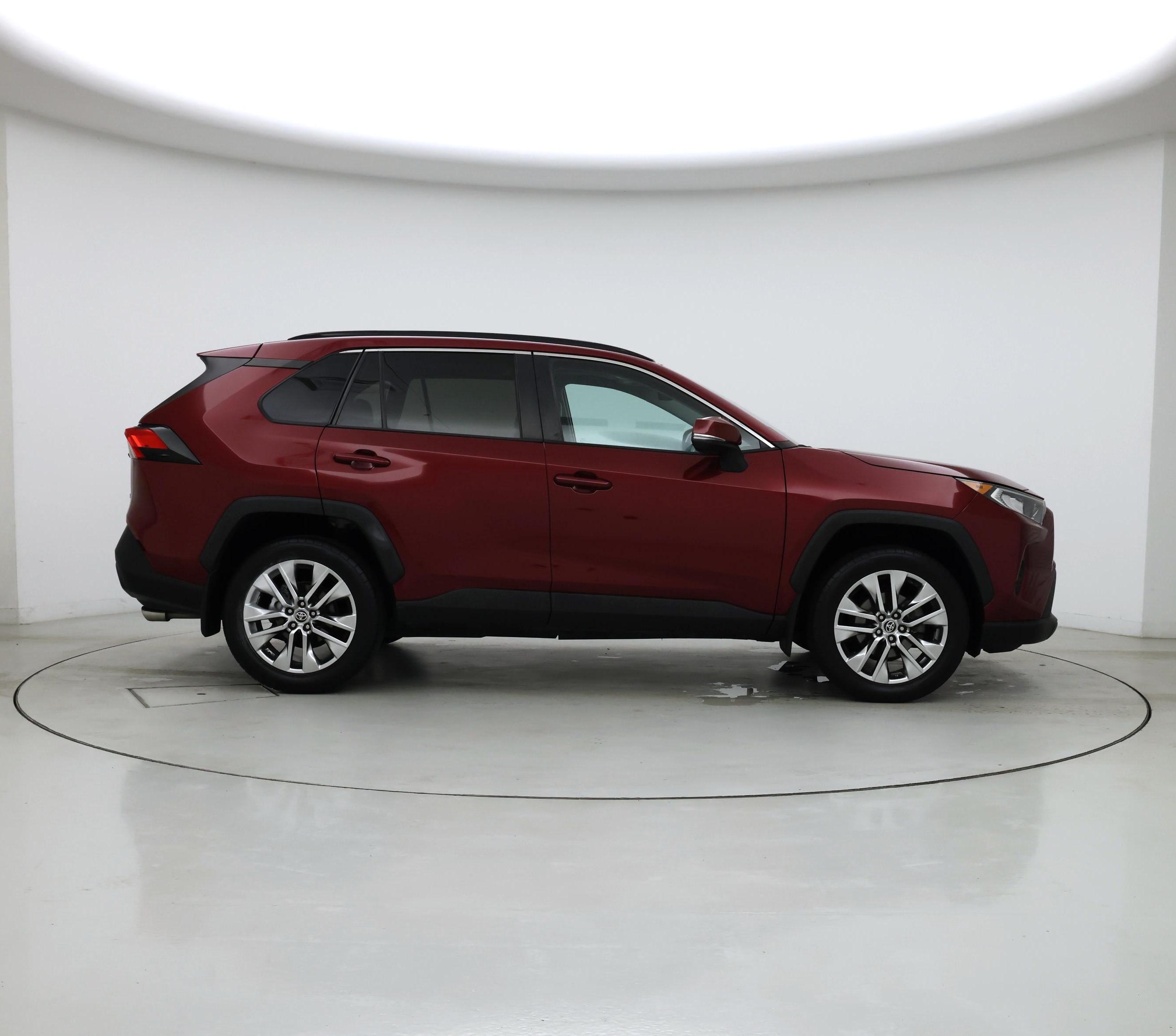 Thumbnail: 2021 Toyota RAV4 - 7