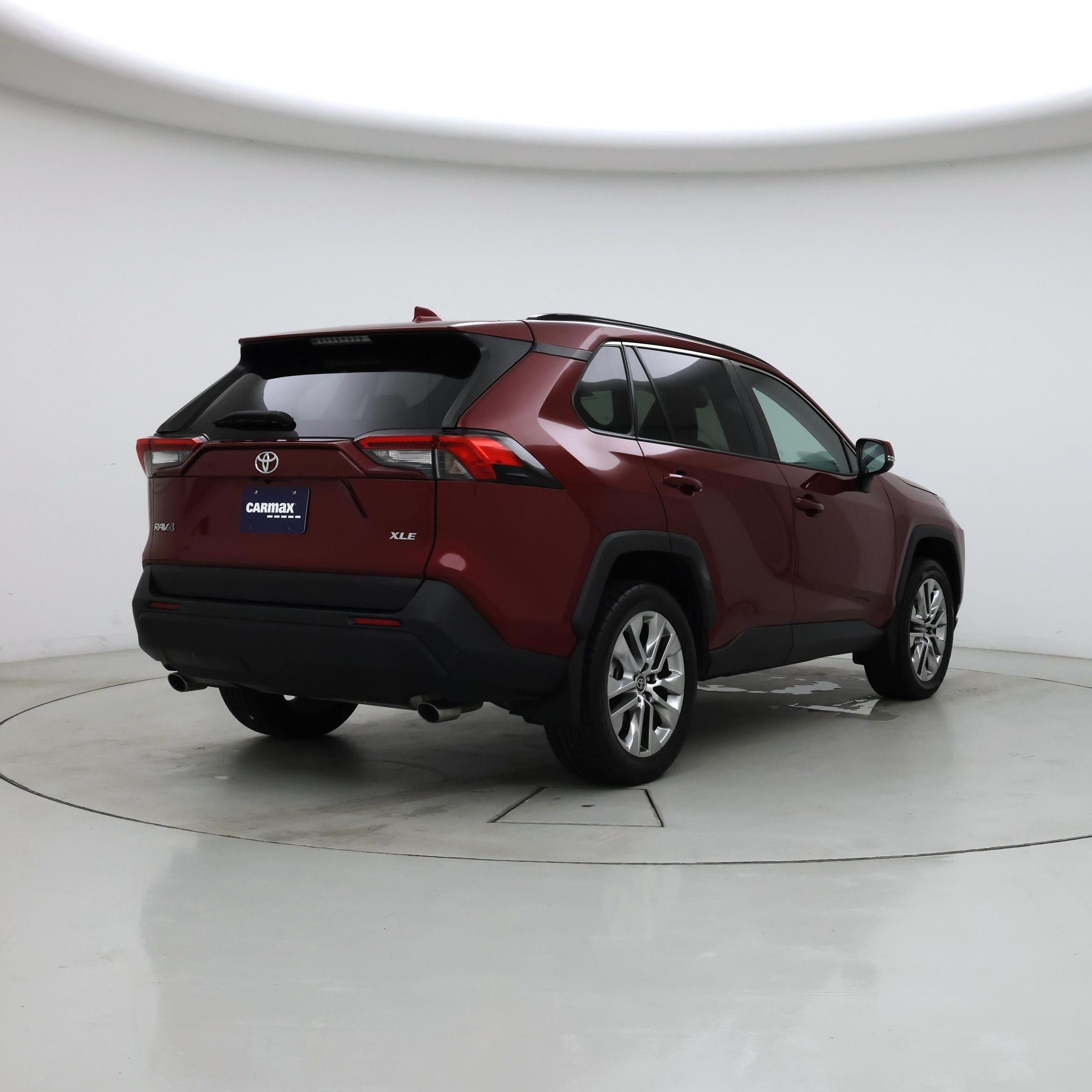 Thumbnail: 2021 Toyota RAV4 - 8