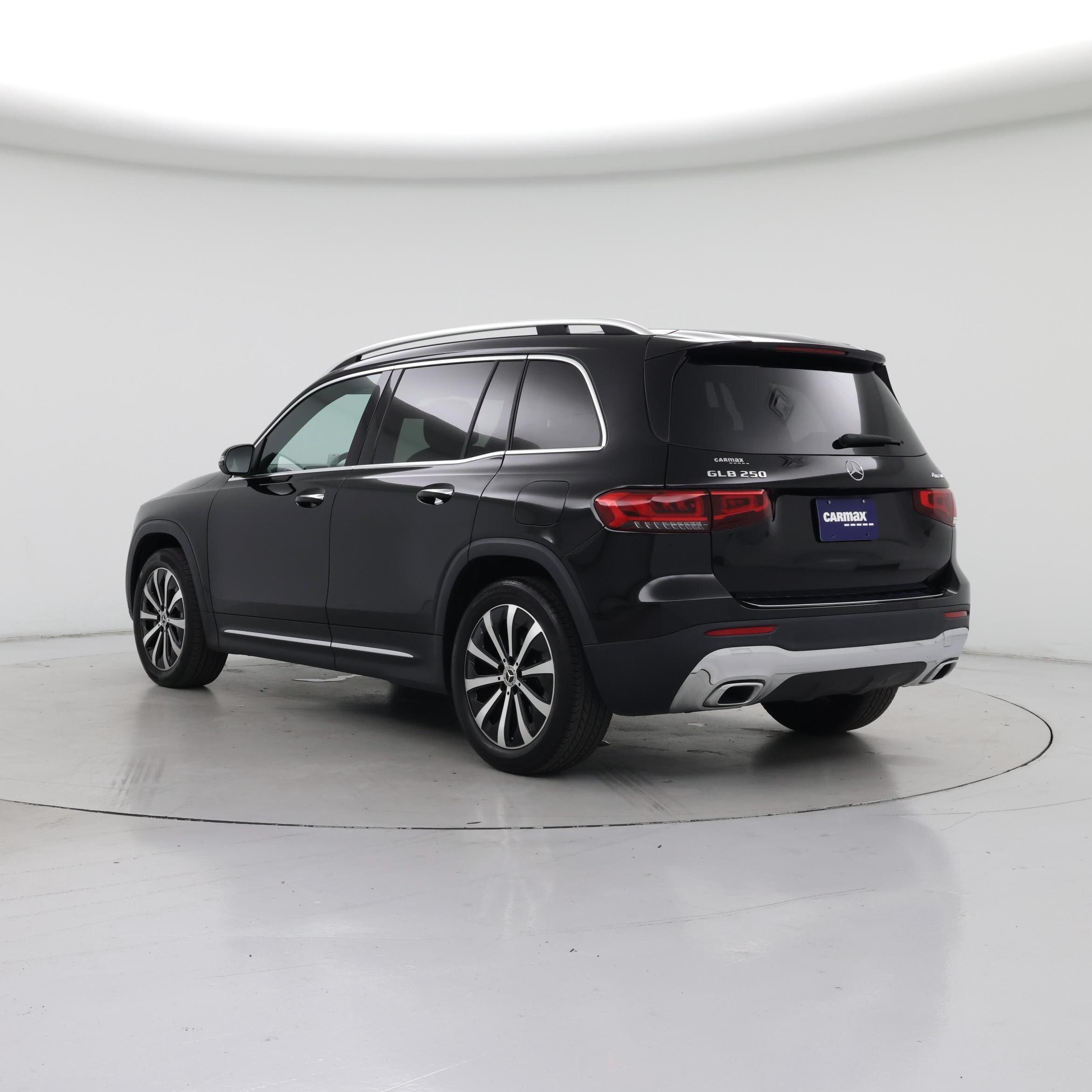 Thumbnail: 2023 Mercedes-Benz GLB - 2