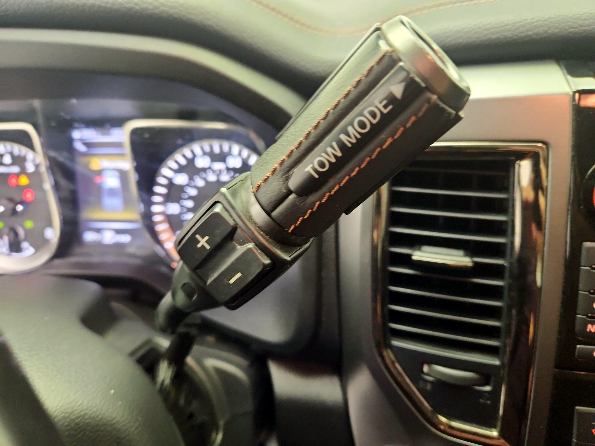 Thumbnail: 2017 Nissan Titan - 18