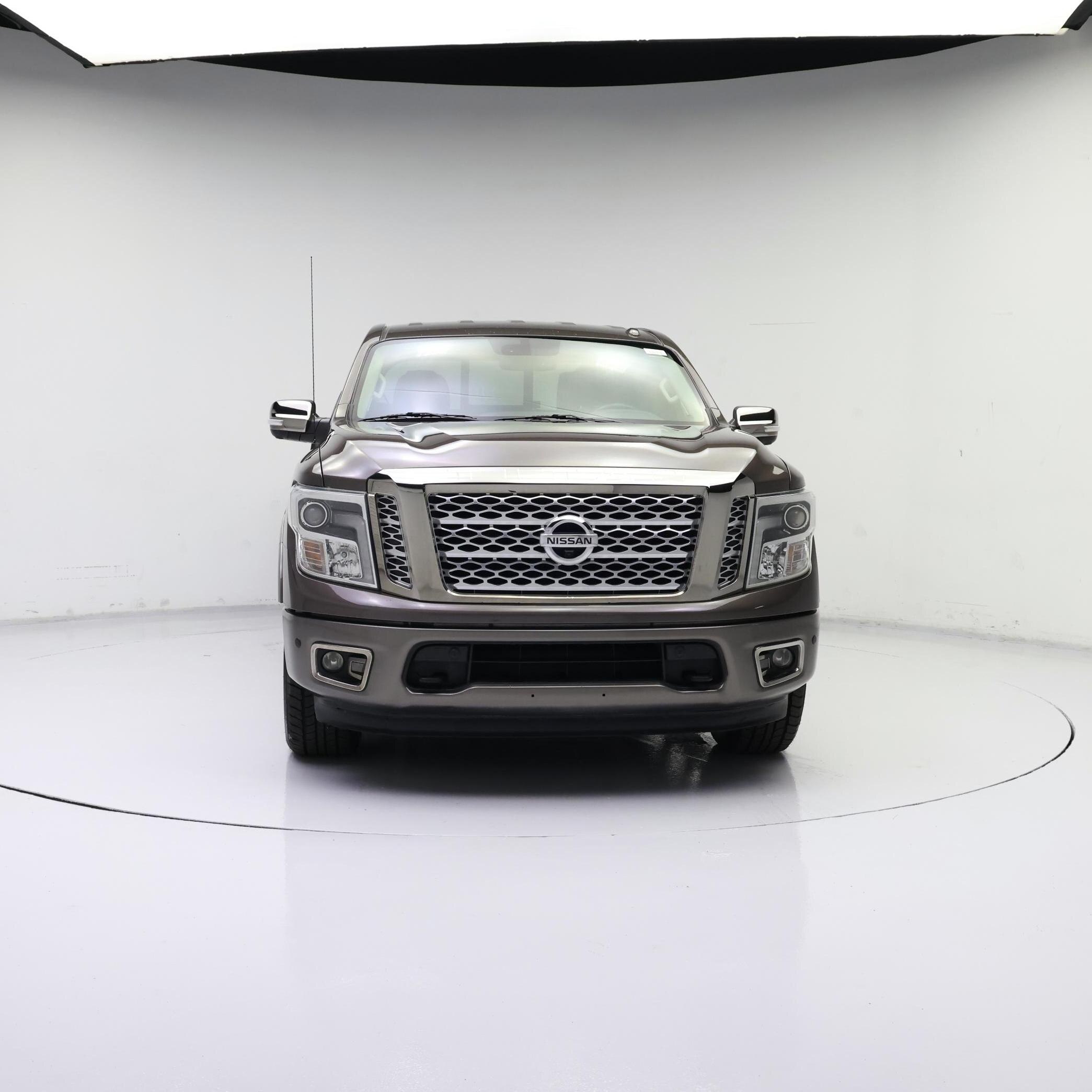Thumbnail: 2017 Nissan Titan - 5