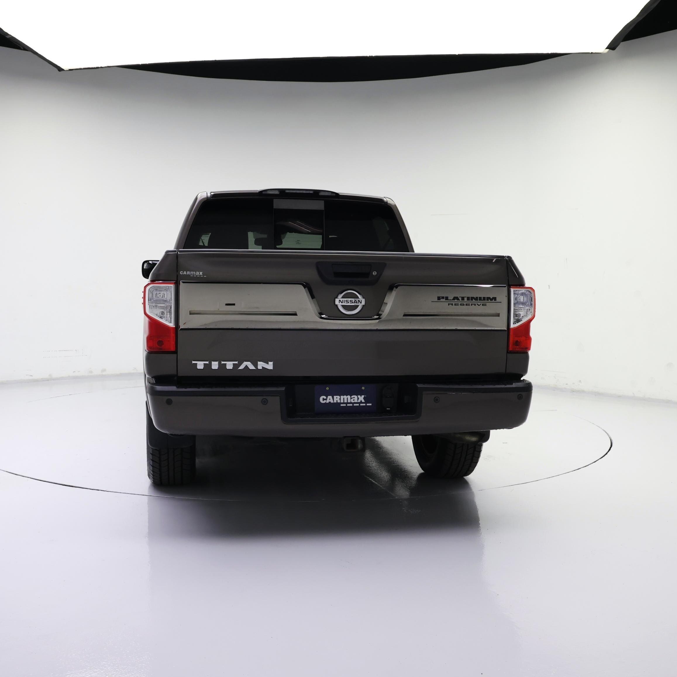 Thumbnail: 2017 Nissan Titan - 6