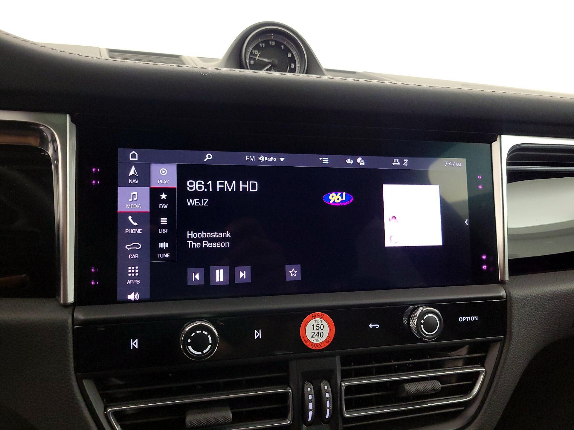 Thumbnail: 2024 Porsche Macan - 16