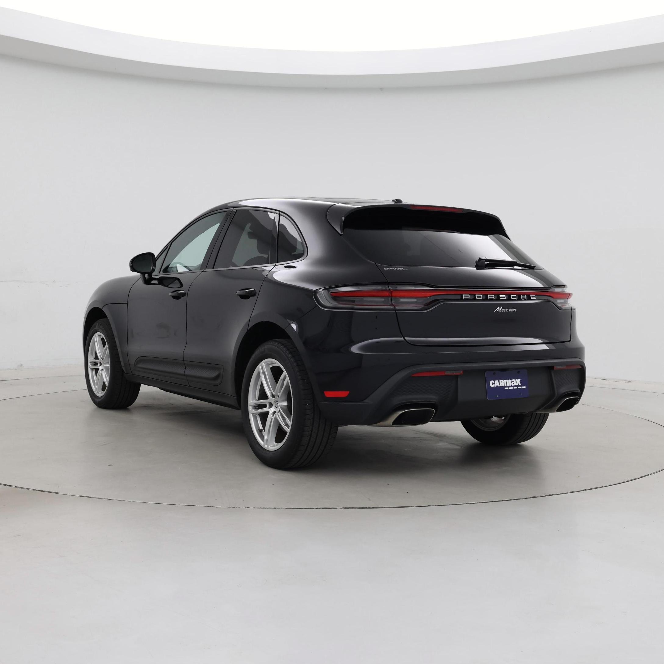 Thumbnail: 2024 Porsche Macan - 2