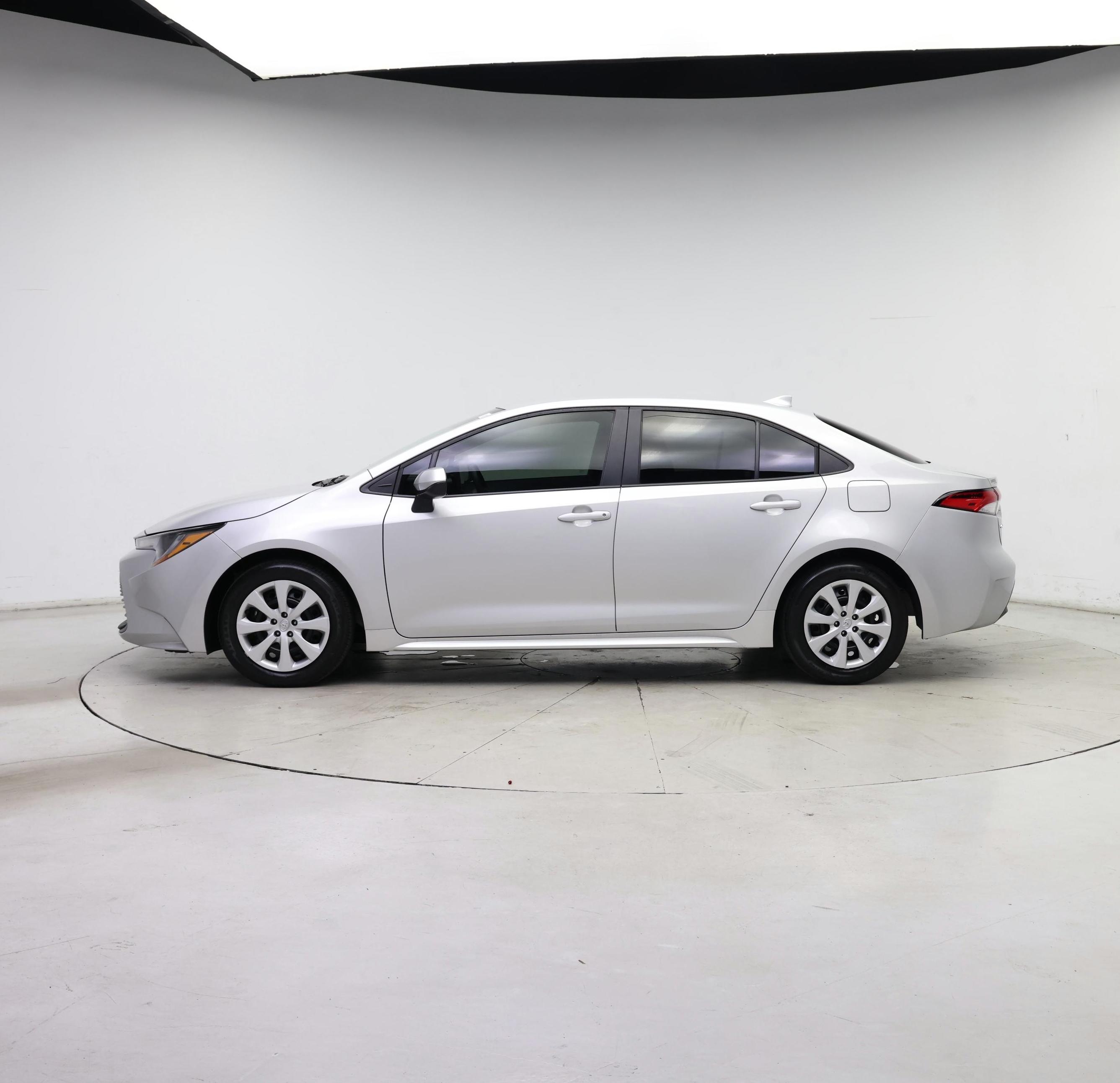 Thumbnail: 2024 Toyota Corolla - 3