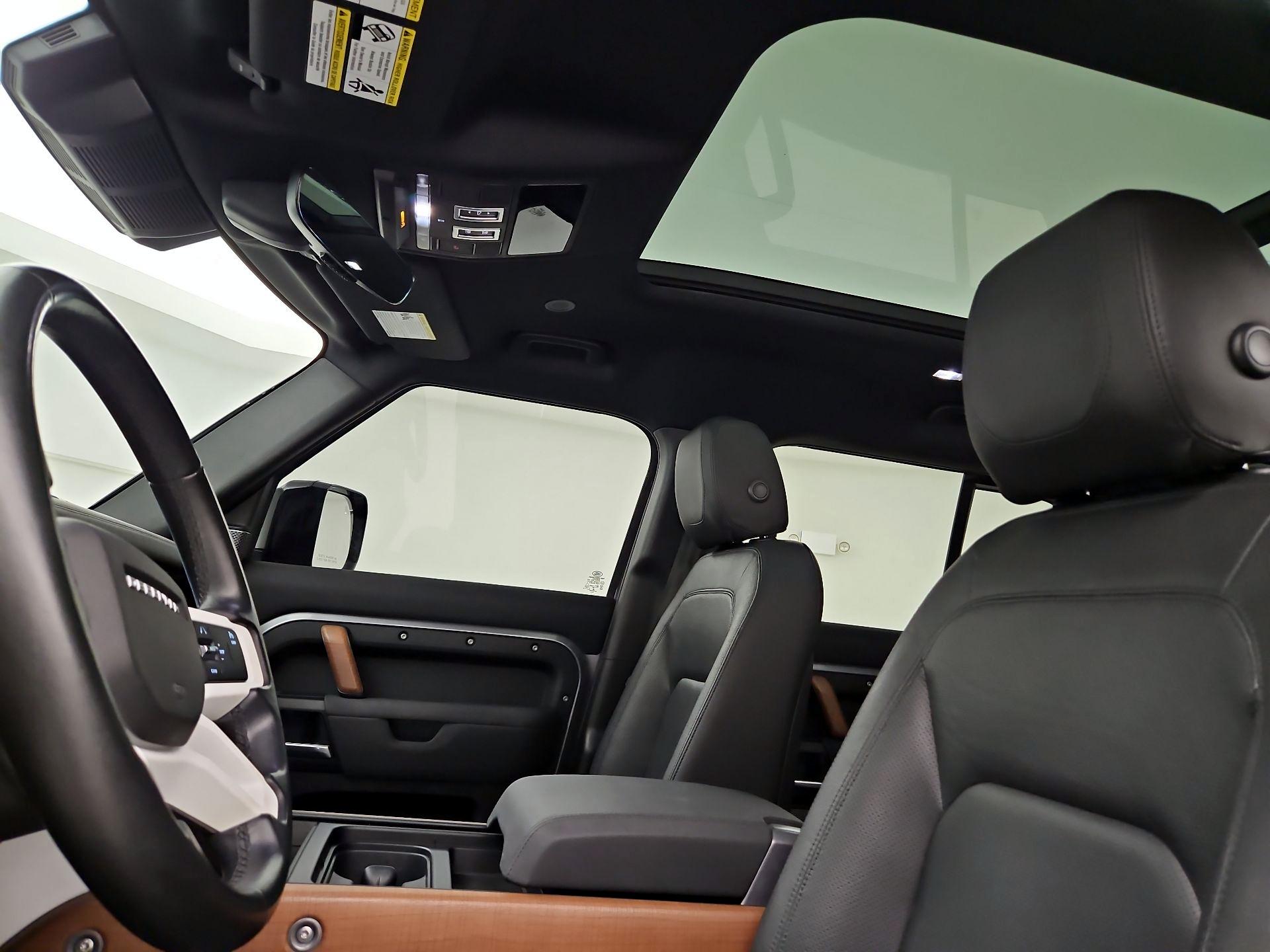 Thumbnail: 2023 Land Rover Defender - 20