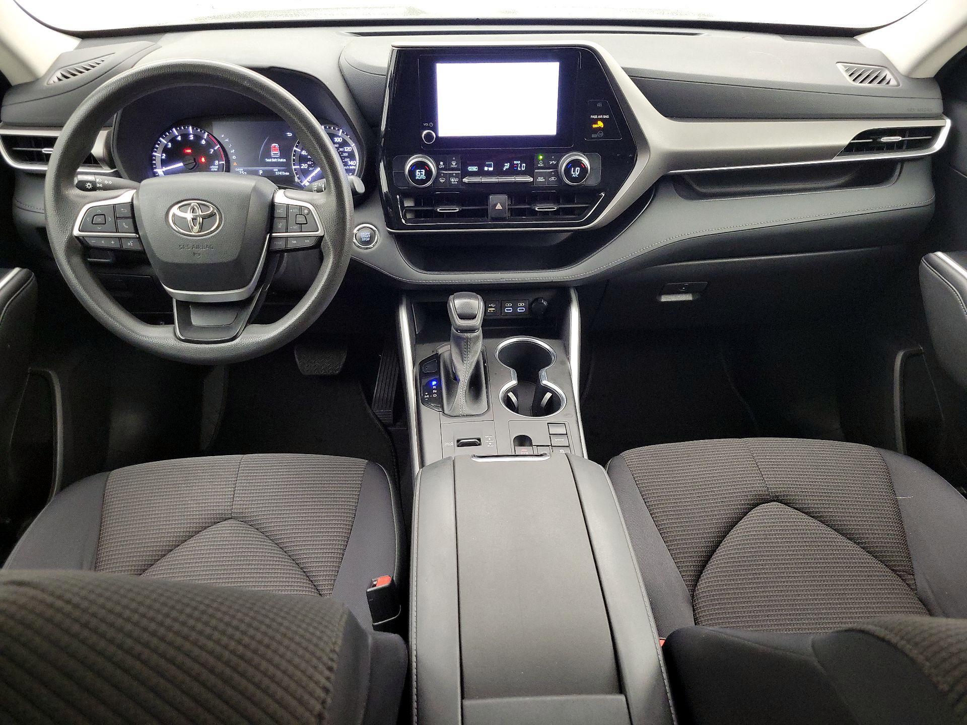 Thumbnail: 2023 Toyota Highlander - 9