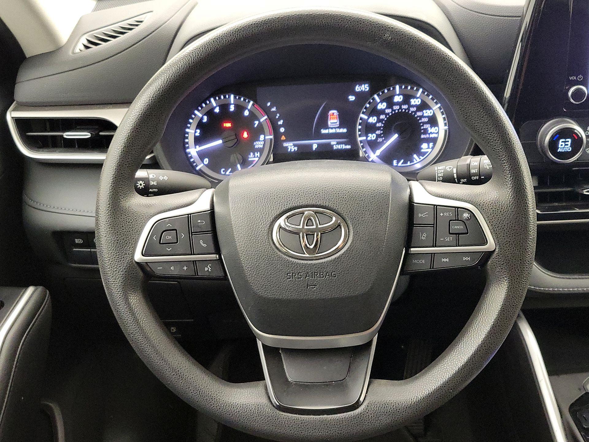 Thumbnail: 2023 Toyota Highlander - 10
