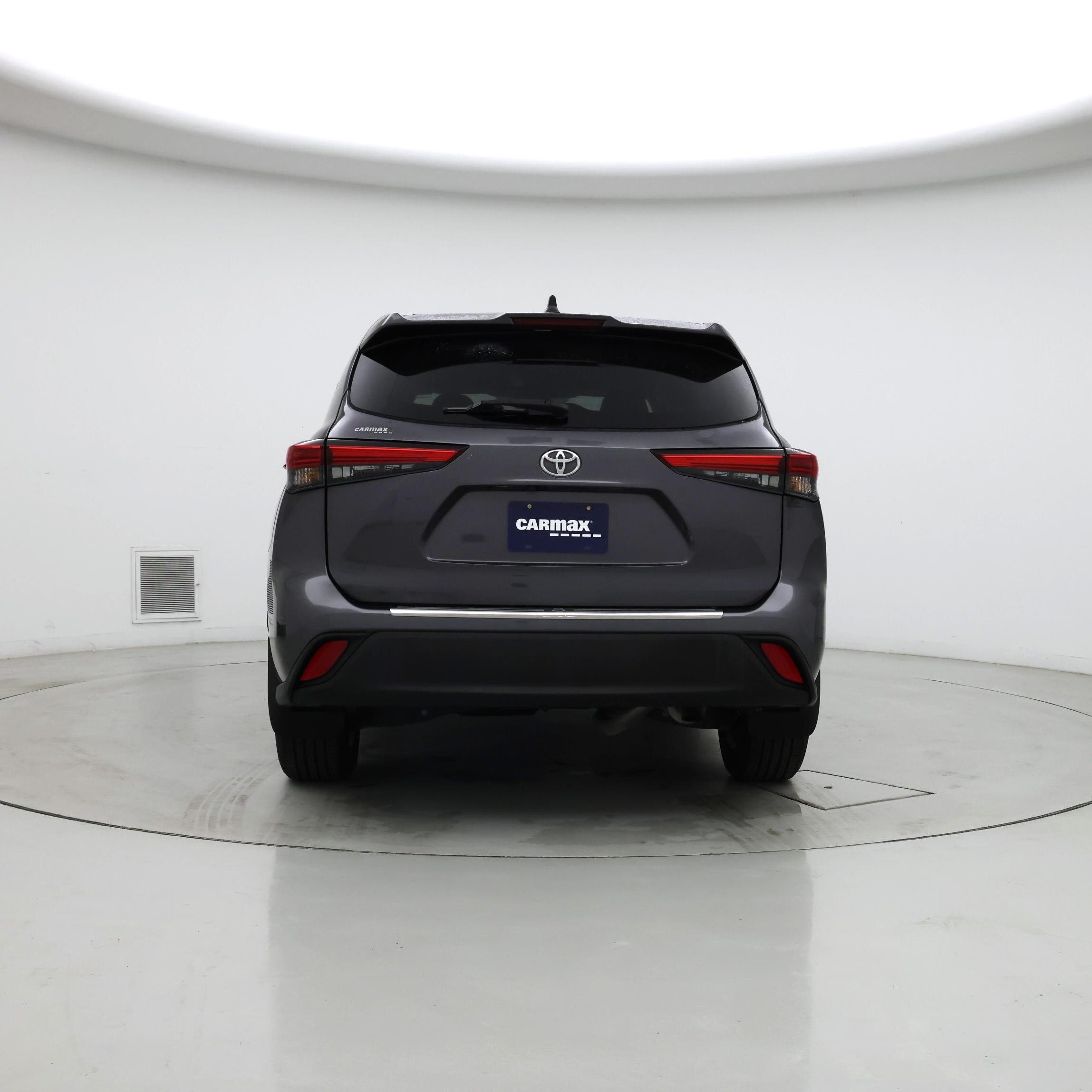 Thumbnail: 2023 Toyota Highlander - 6