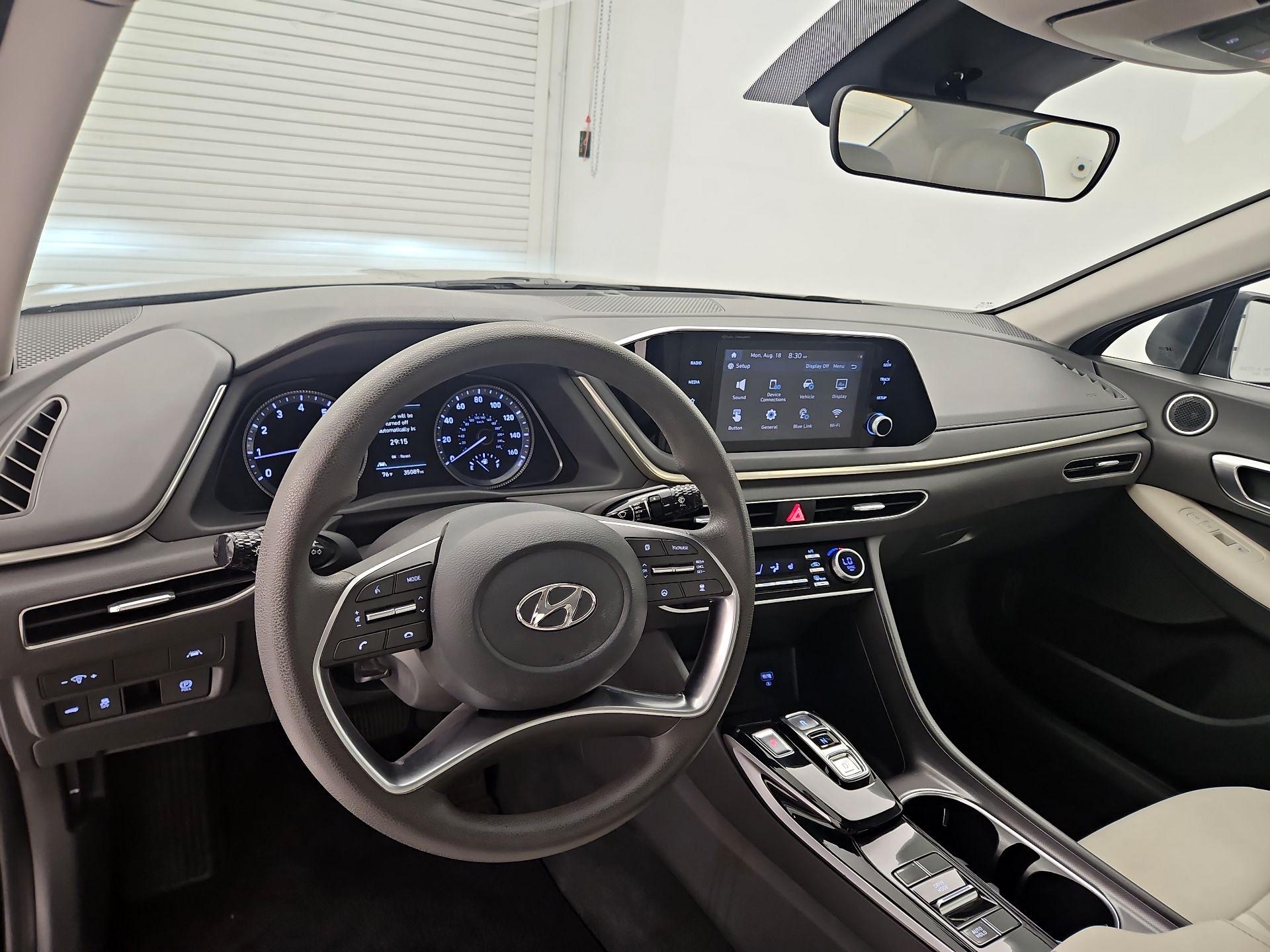 Thumbnail: 2022 Hyundai Sonata - 9