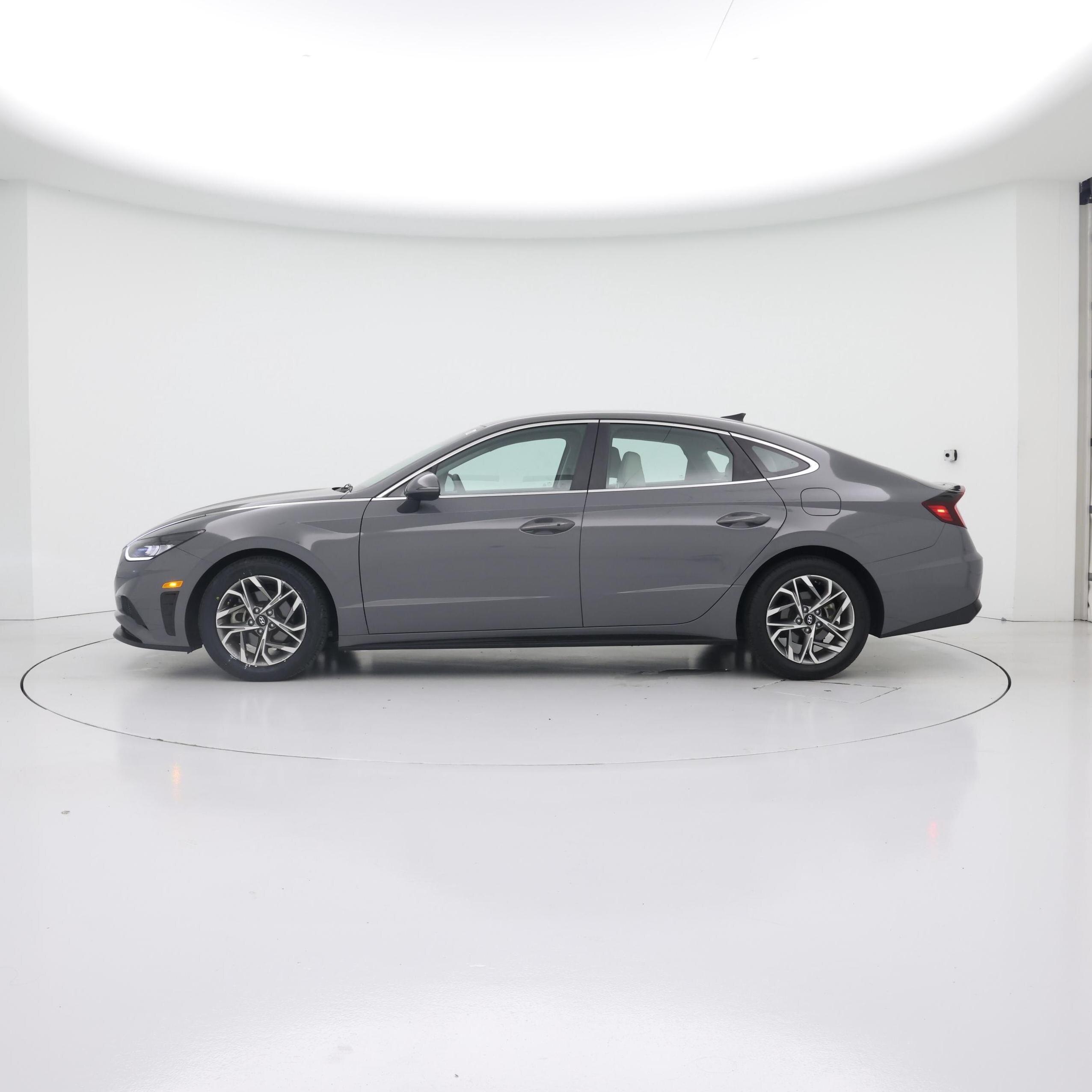 Thumbnail: 2022 Hyundai Sonata - 3