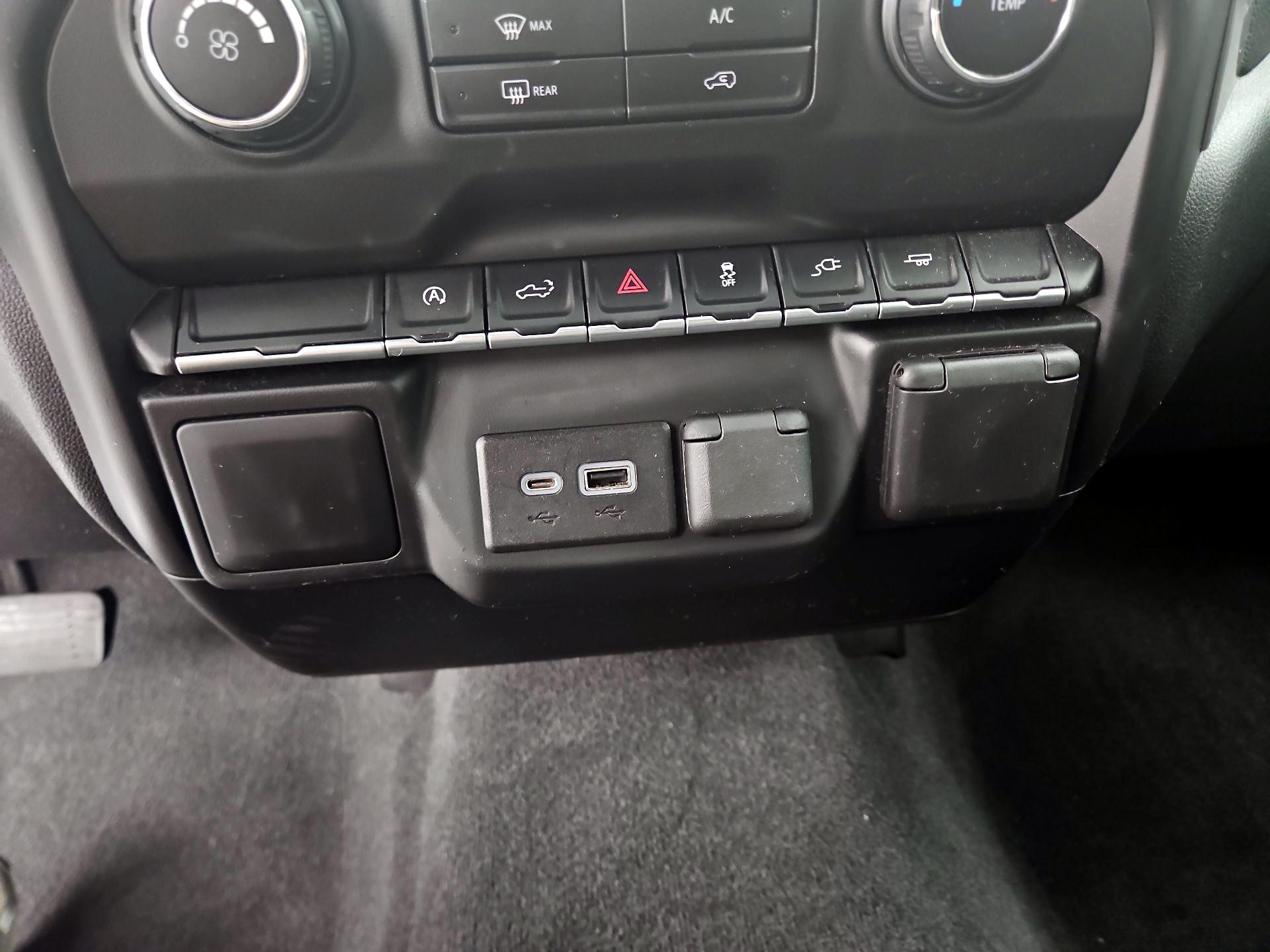 Thumbnail: 2021 Chevrolet Silverado 1500 - 19