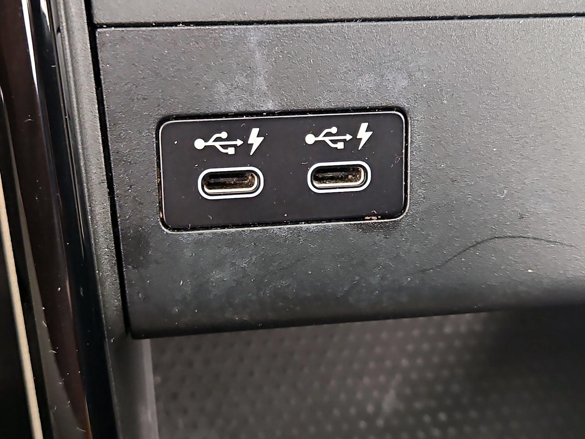 Thumbnail: 2023 BMW X1 - 19