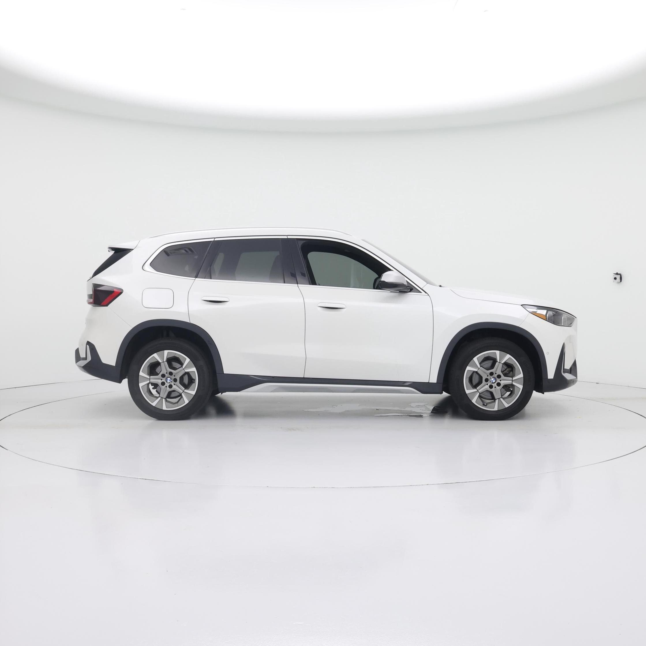 Thumbnail: 2023 BMW X1 - 7