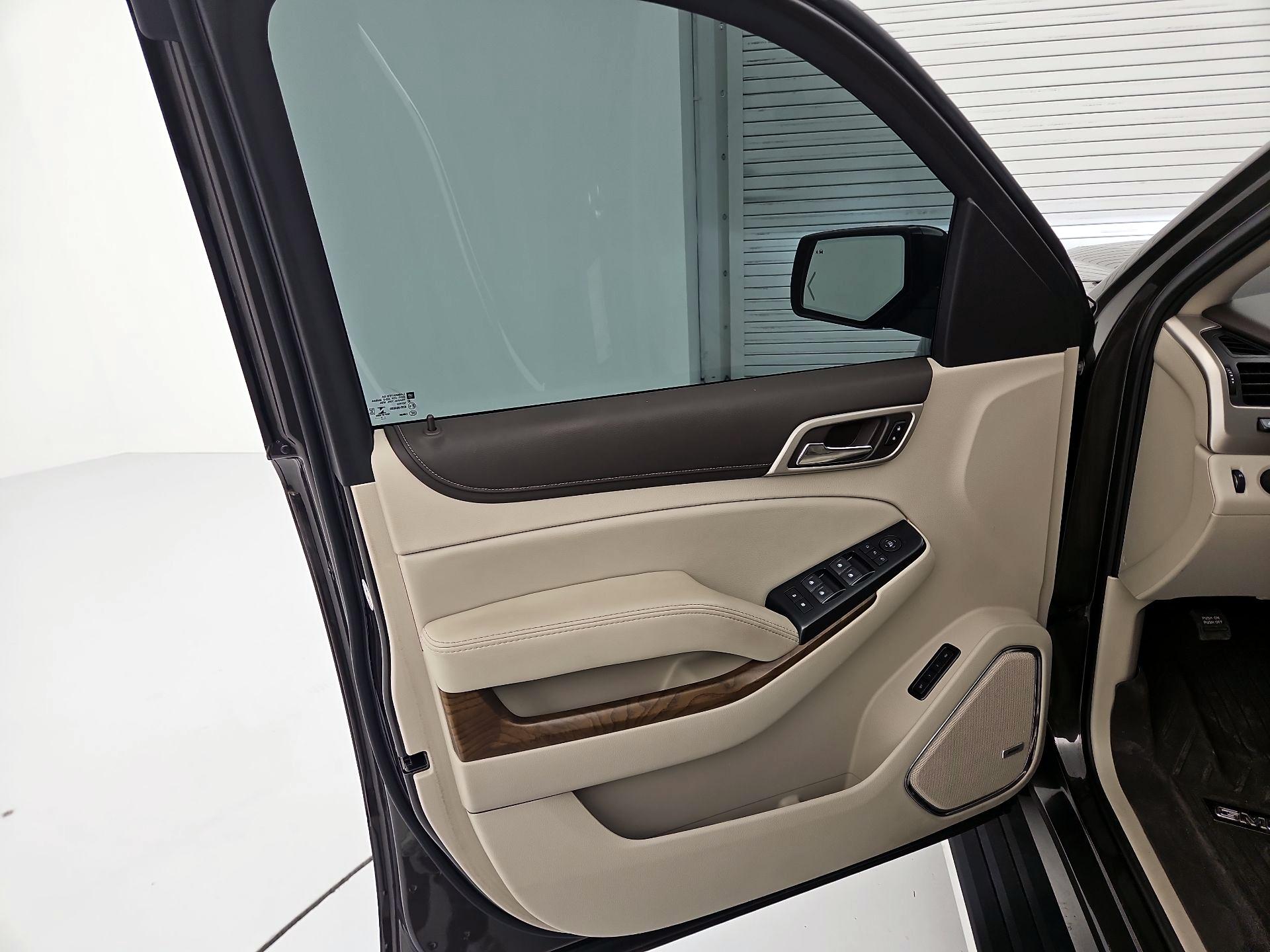 Thumbnail: 2020 GMC Yukon XL - 12