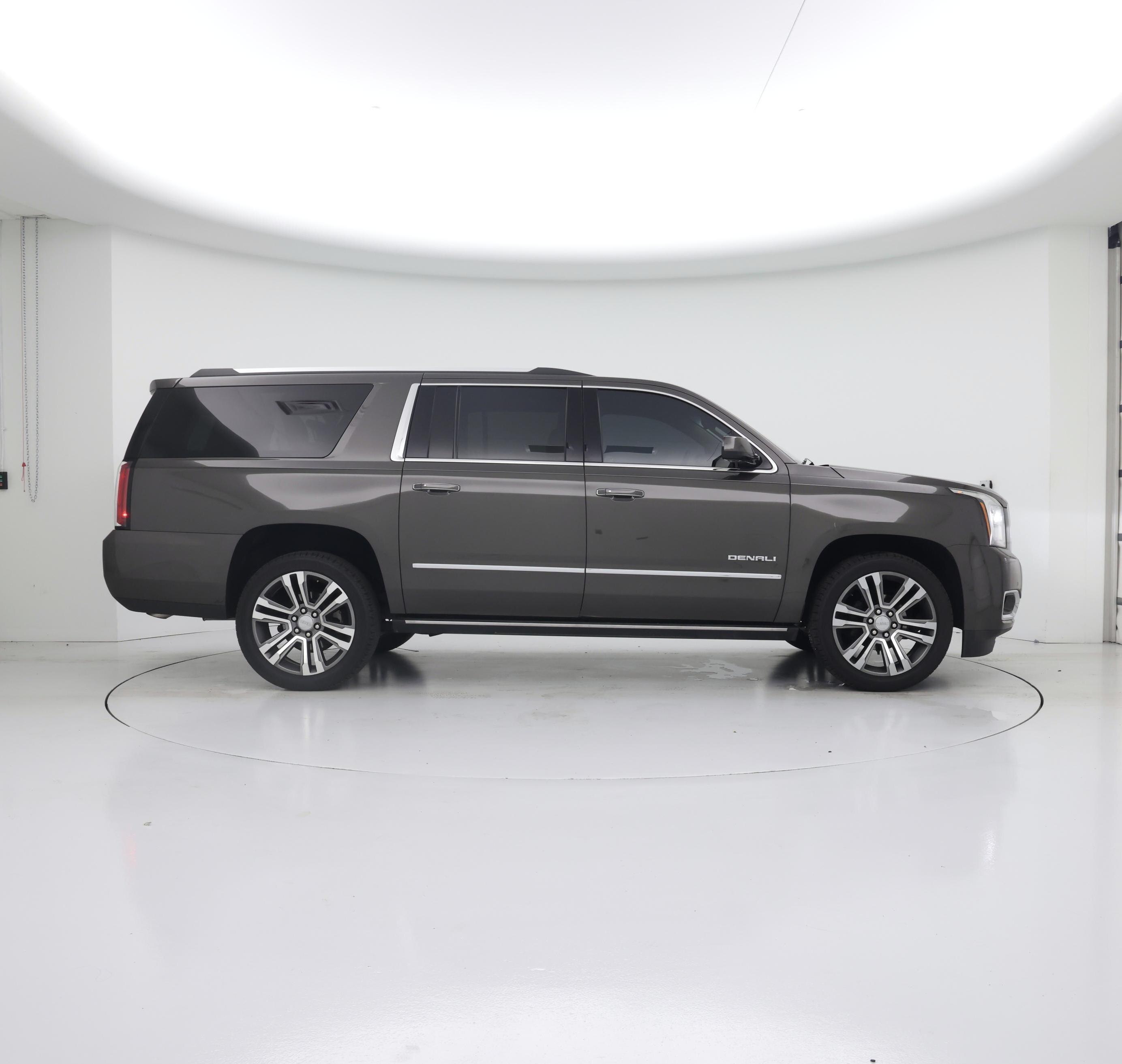 Thumbnail: 2020 GMC Yukon XL - 7