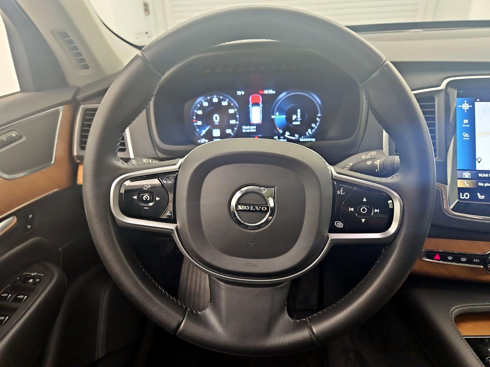 Thumbnail: 2021 Volvo XC90 - 10