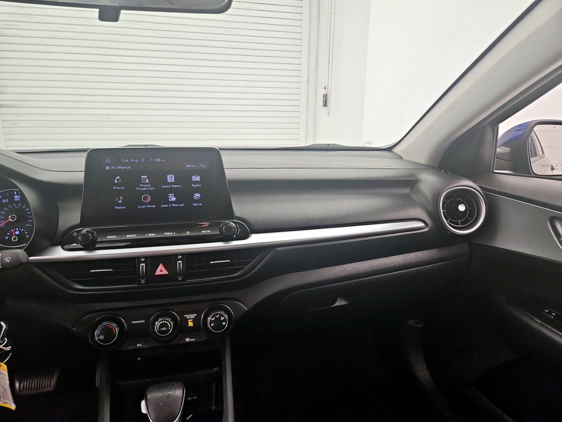 Thumbnail: 2022 Kia Forte - 9