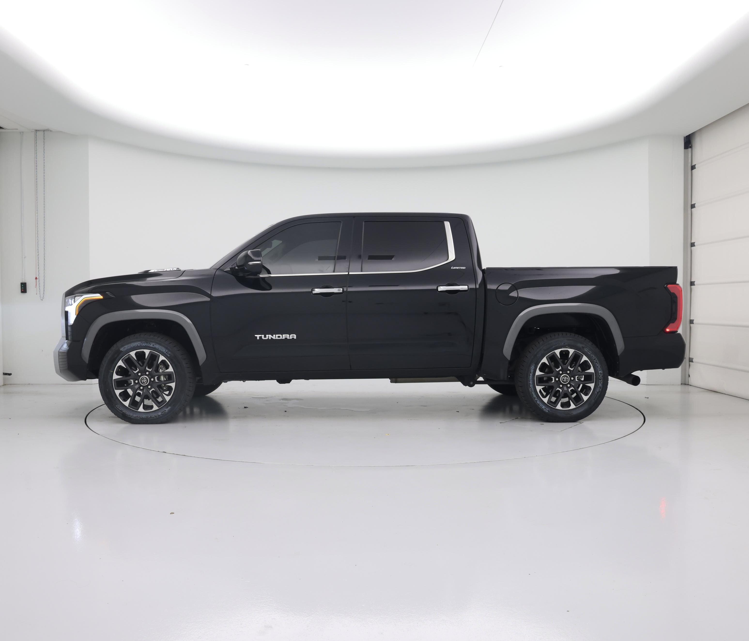 Thumbnail: 2023 Toyota Tundra - 3