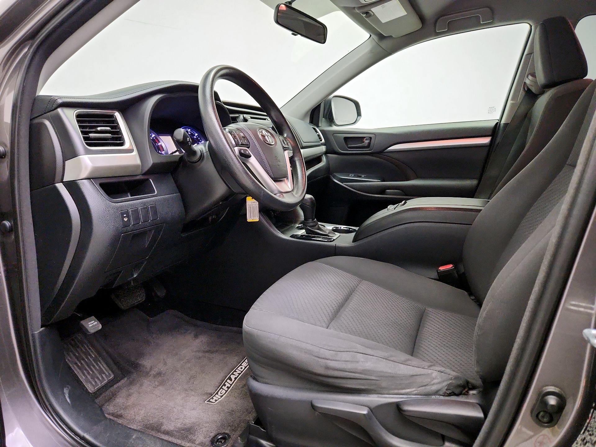 Thumbnail: 2014 Toyota Highlander - 11